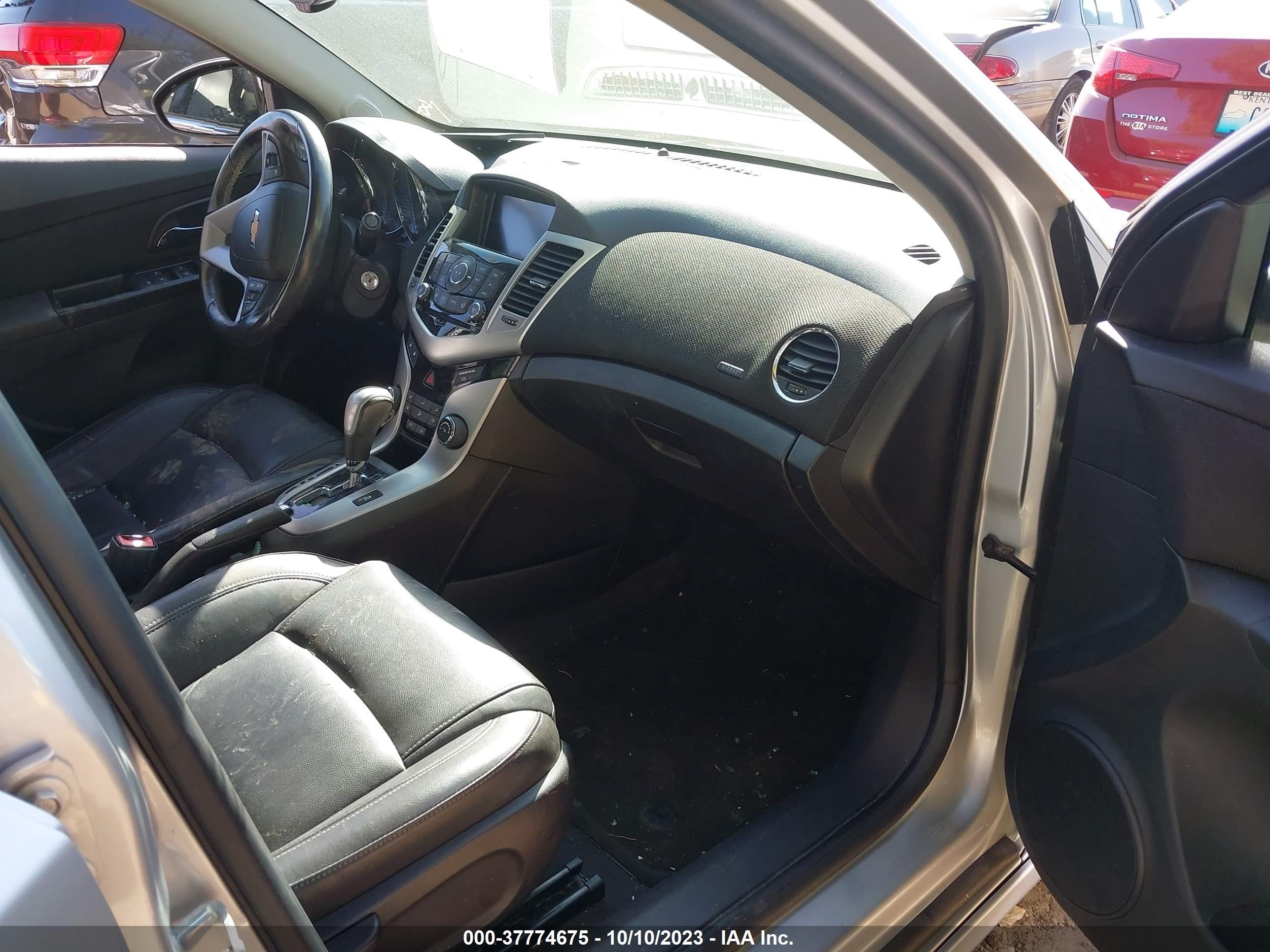 Photo 4 VIN: 1G1PE5SB4E7363677 - CHEVROLET CRUZE 