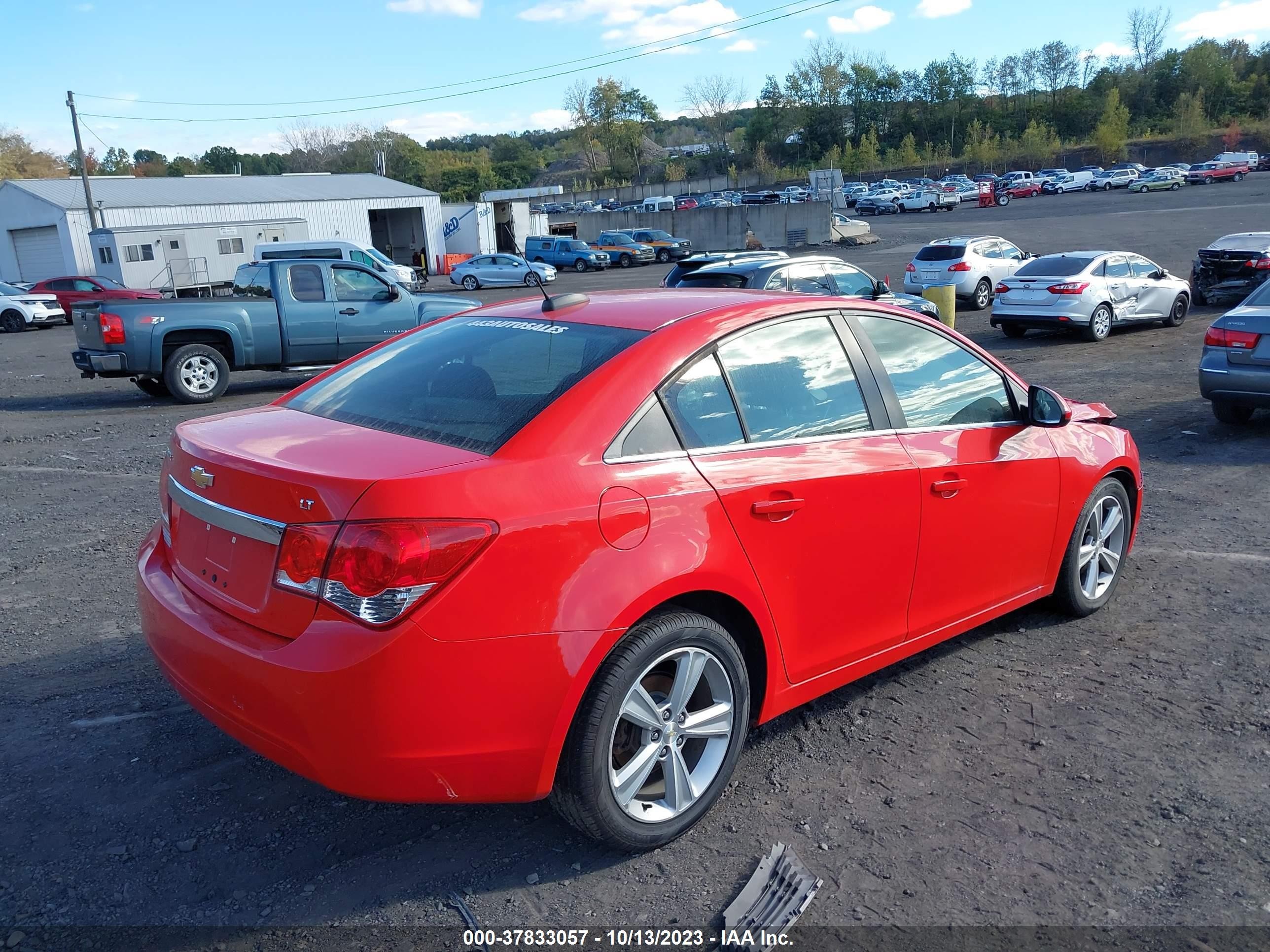 Photo 3 VIN: 1G1PE5SB4F7149175 - CHEVROLET CRUZE 