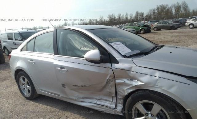 Photo 5 VIN: 1G1PE5SB4G7127565 - CHEVROLET CRUZE LIMITED 