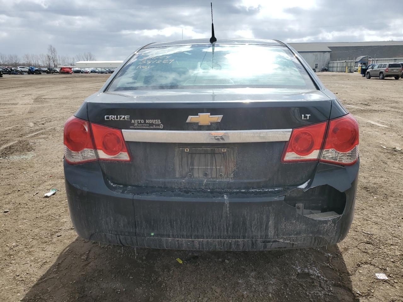 Photo 5 VIN: 1G1PE5SB5E7381329 - CHEVROLET CRUZE 