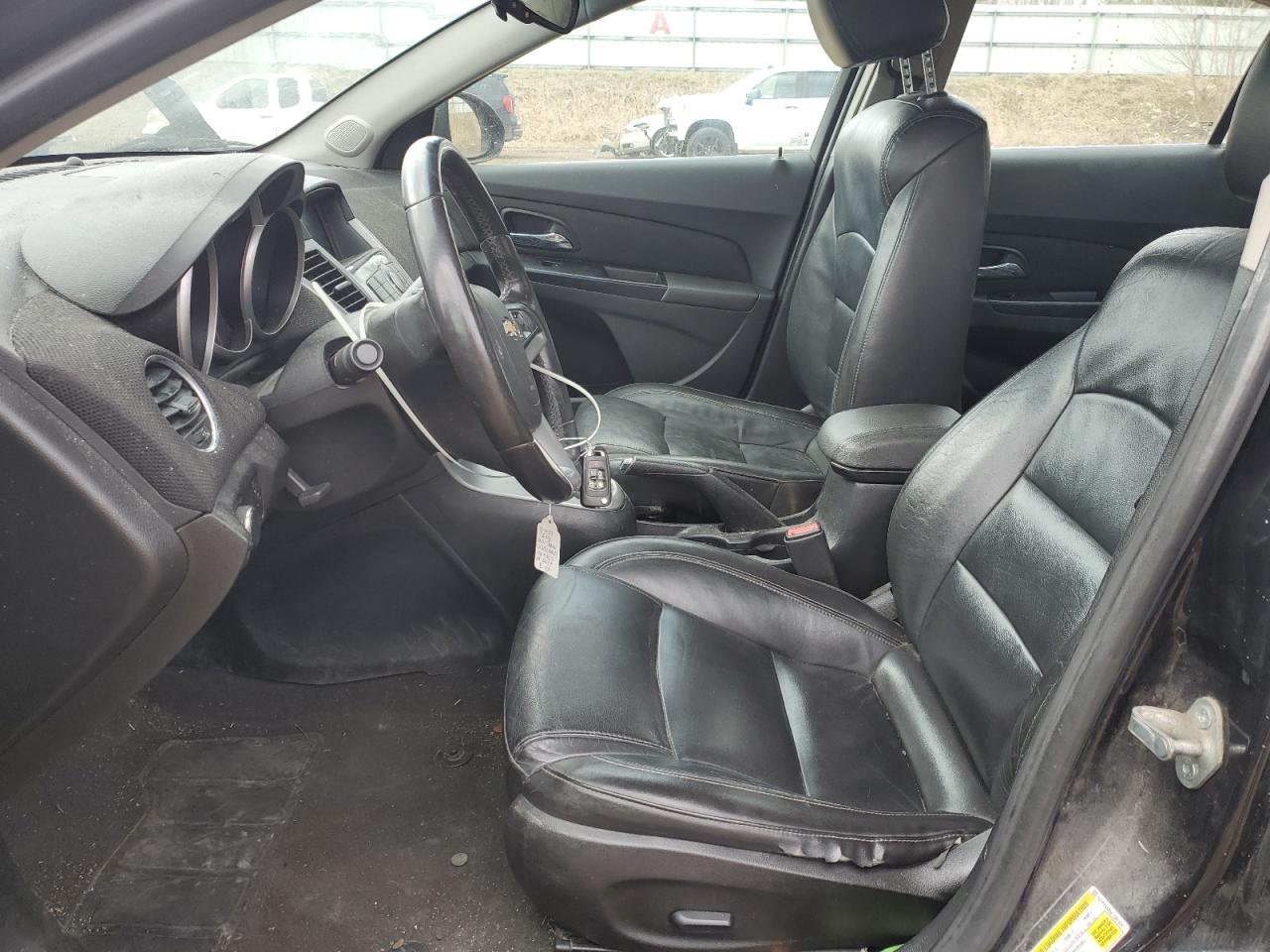 Photo 6 VIN: 1G1PE5SB5E7381329 - CHEVROLET CRUZE 