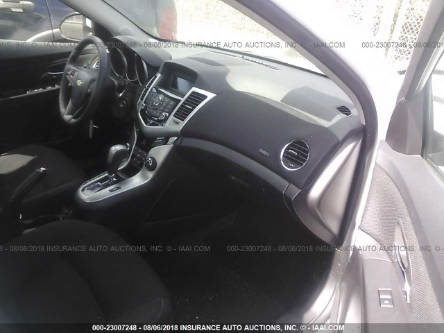 Photo 4 VIN: 1G1PE5SB5G7117109 - CHEVROLET CRUZE 