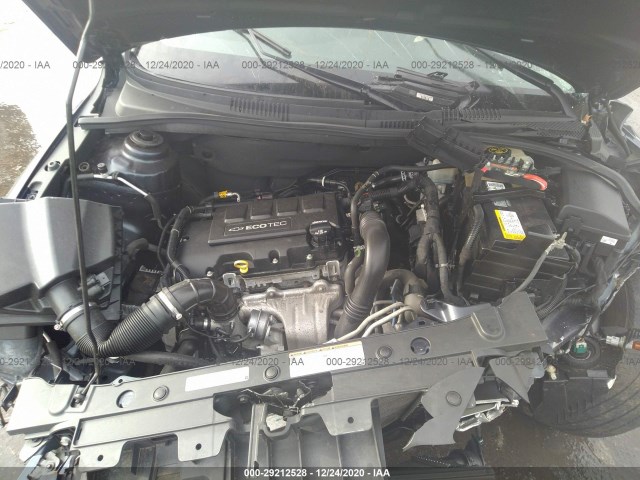 Photo 9 VIN: 1G1PE5SB5G7172207 - CHEVROLET CRUZE LIMITED 