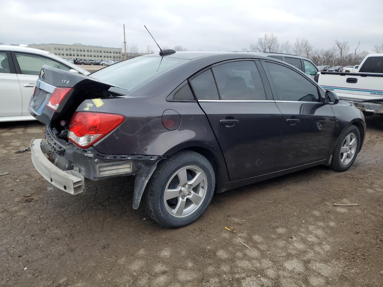 Photo 2 VIN: 1G1PE5SB5G7224743 - CHEVROLET CRUZE 