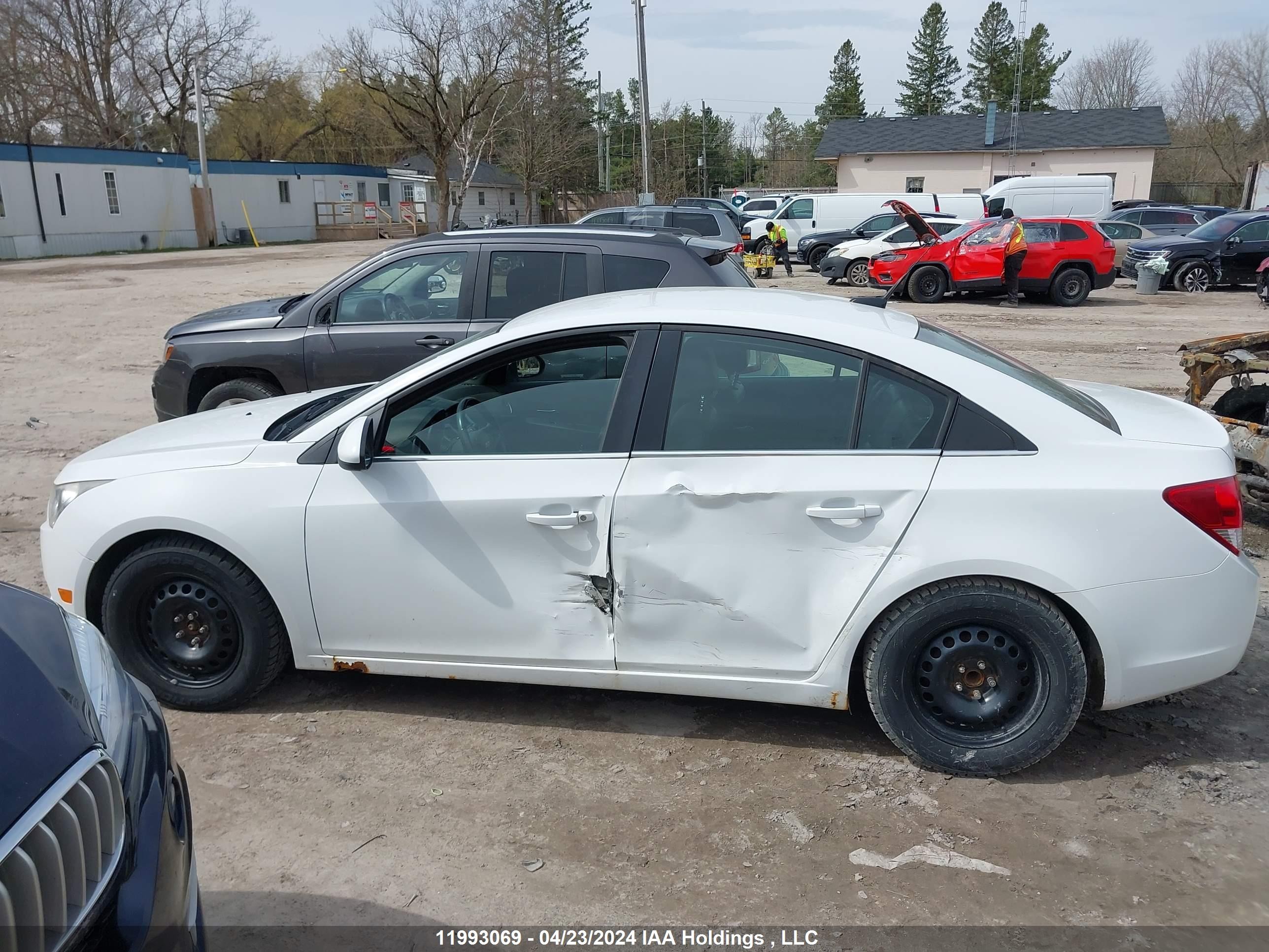 Photo 13 VIN: 1G1PE5SB6D7151832 - CHEVROLET CRUZE 