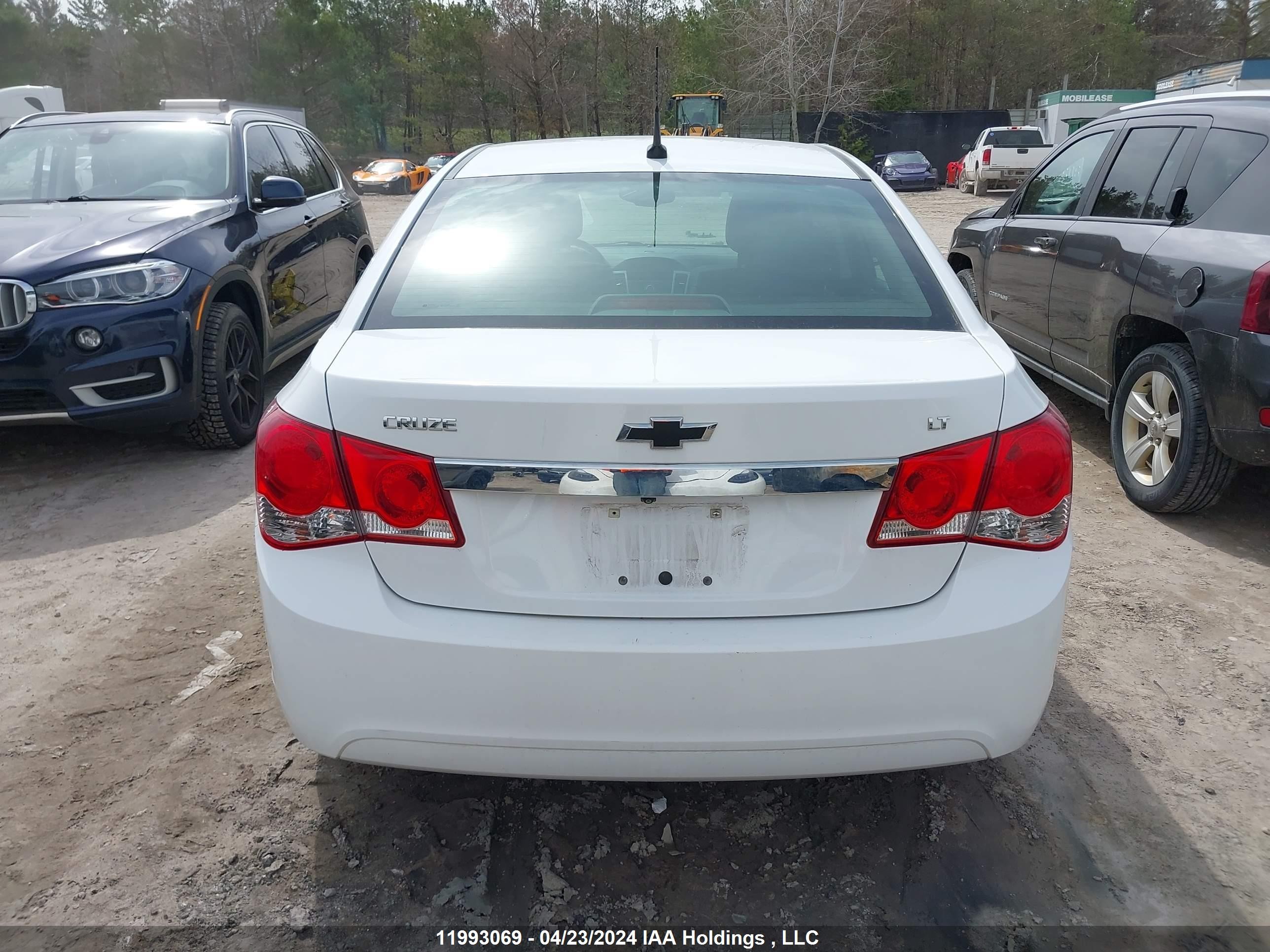 Photo 15 VIN: 1G1PE5SB6D7151832 - CHEVROLET CRUZE 