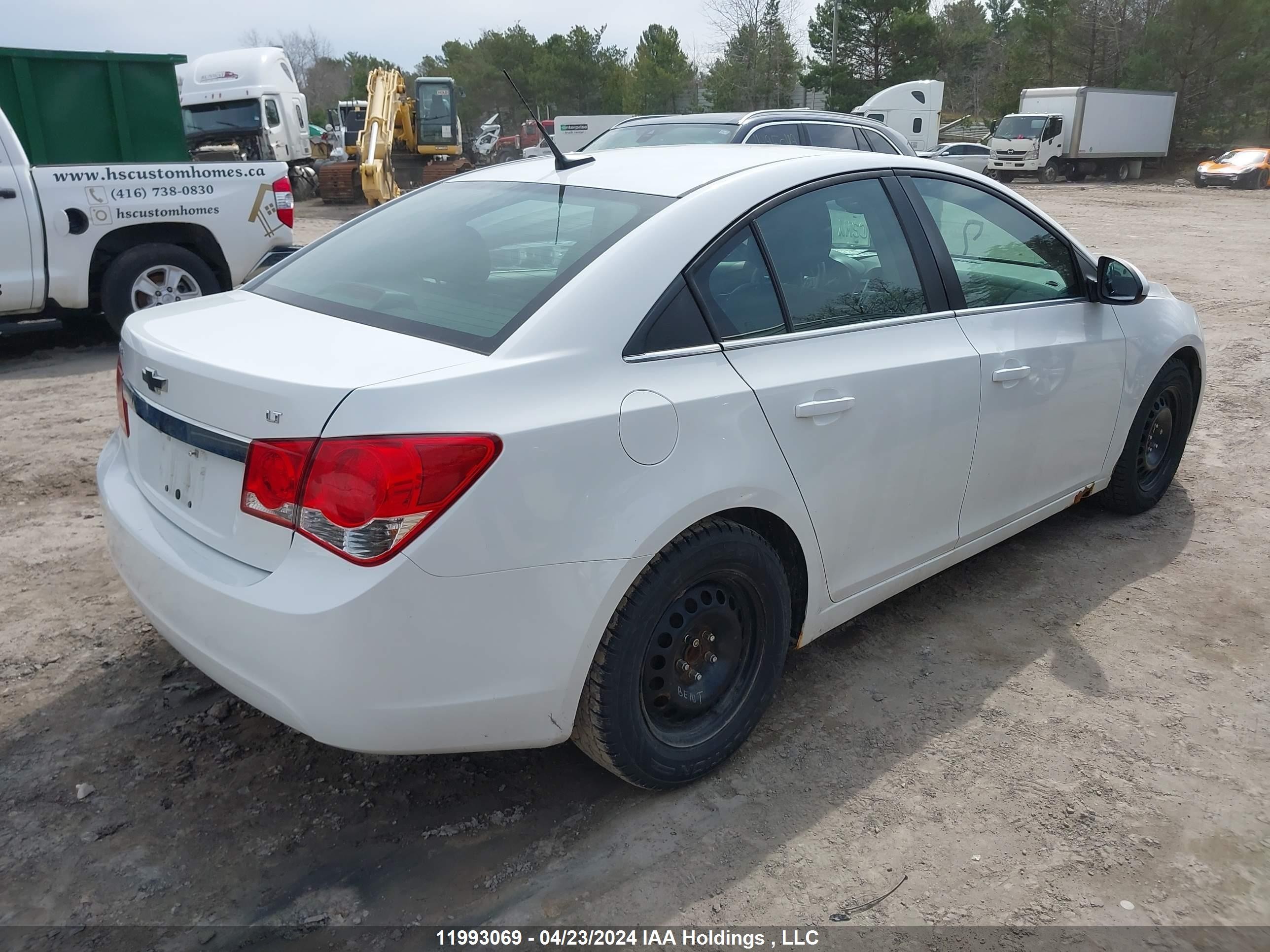 Photo 3 VIN: 1G1PE5SB6D7151832 - CHEVROLET CRUZE 