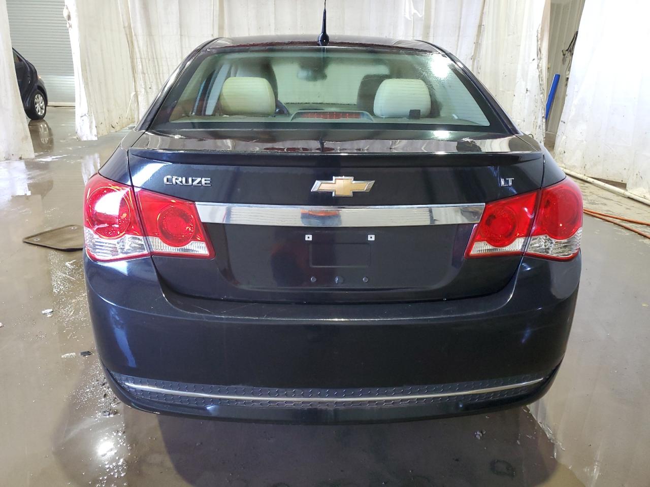 Photo 5 VIN: 1G1PE5SB6E7321849 - CHEVROLET CRUZE 