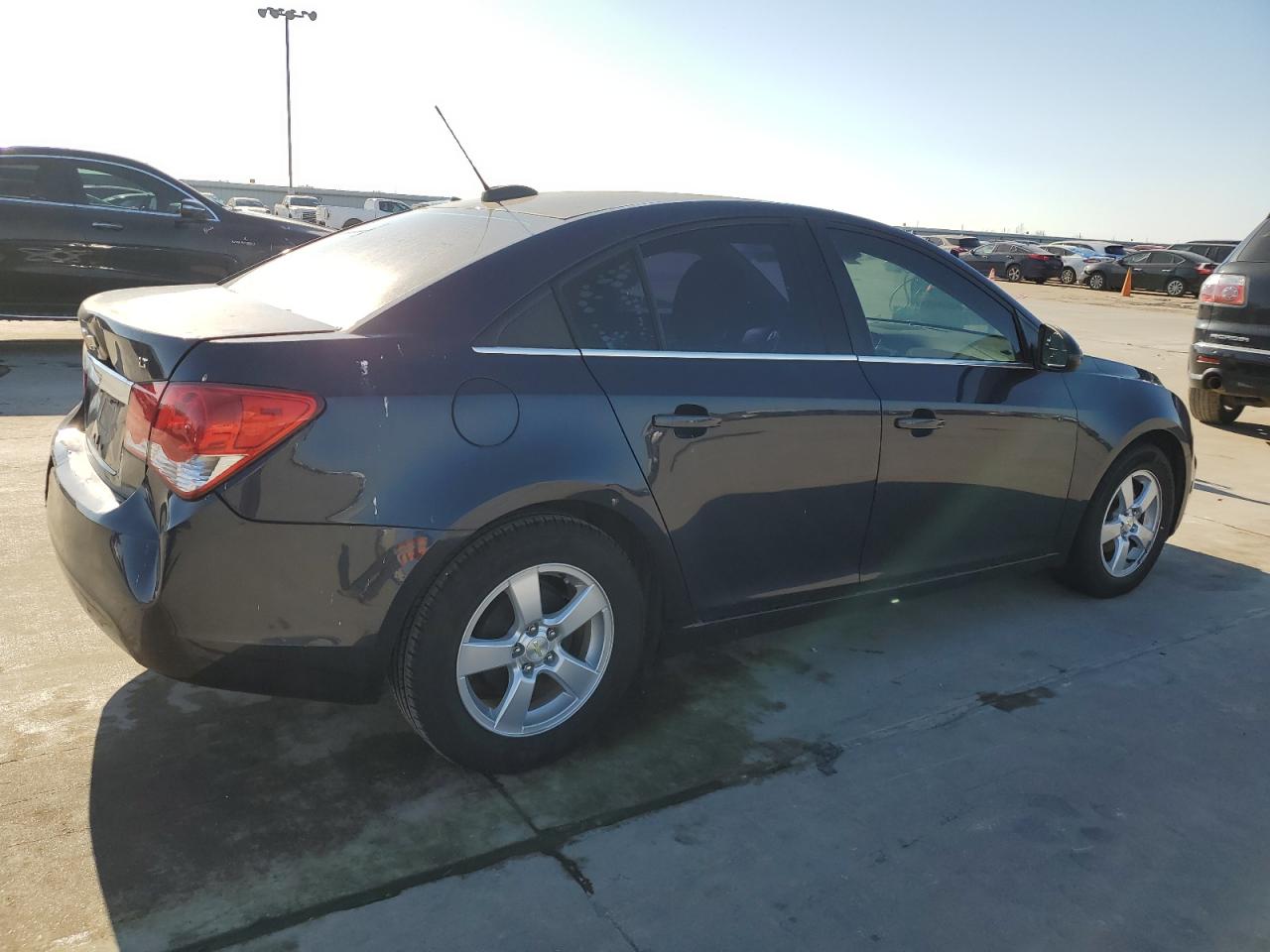 Photo 2 VIN: 1G1PE5SB6G7146912 - CHEVROLET CRUZE 