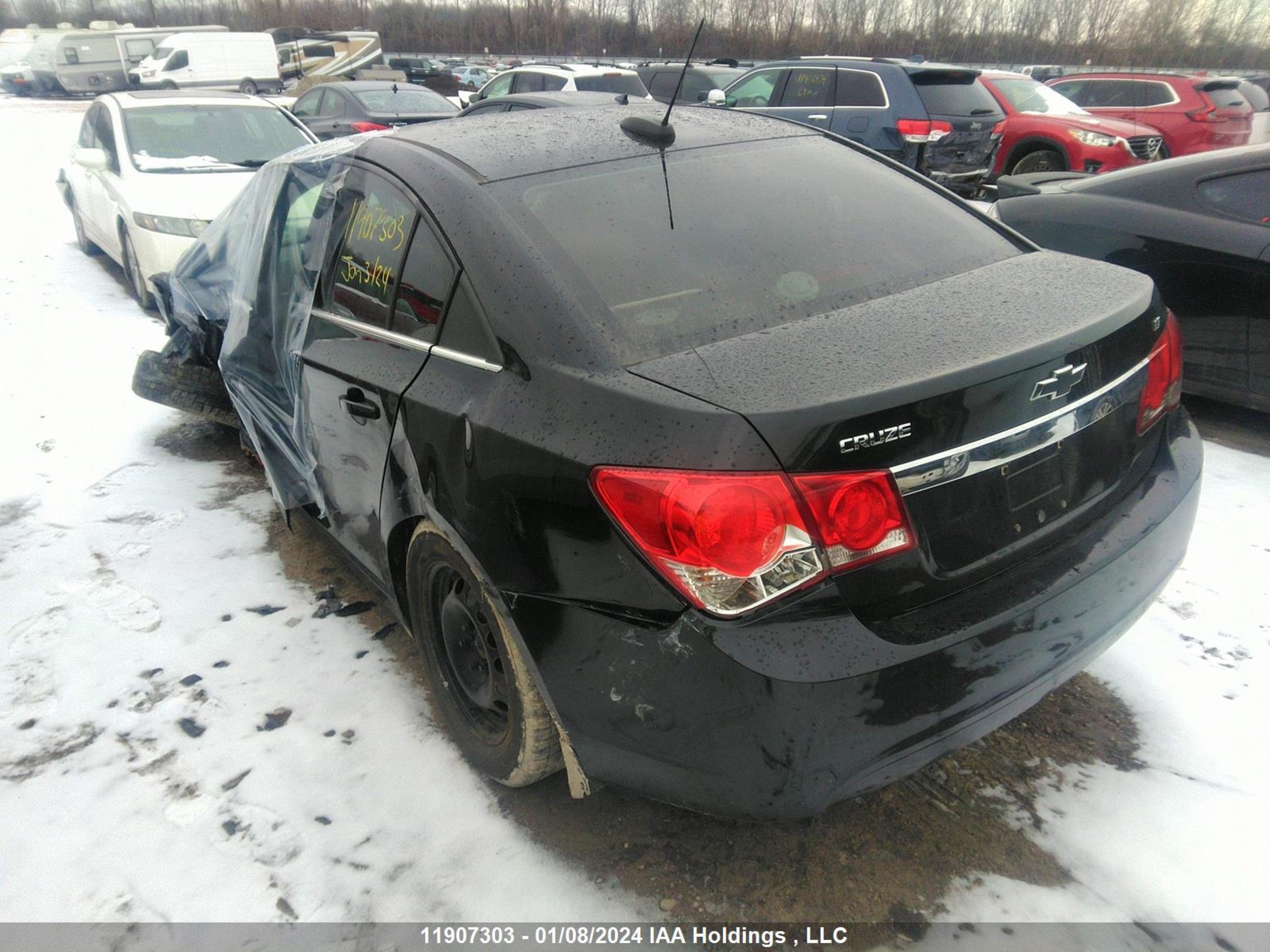 Photo 2 VIN: 1G1PE5SB7F7239842 - CHEVROLET CRUZE 