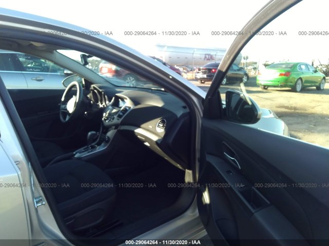 Photo 4 VIN: 1G1PE5SB7G7124515 - CHEVROLET CRUZE LIMITED 