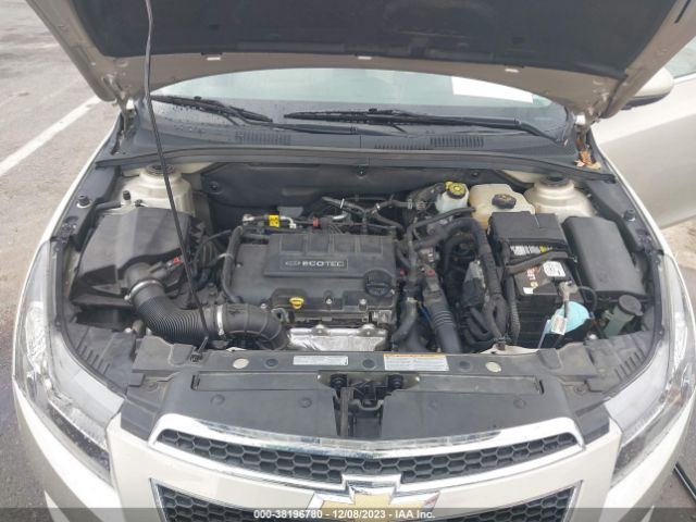 Photo 9 VIN: 1G1PE5SB8E7321805 - CHEVROLET CRUZE 