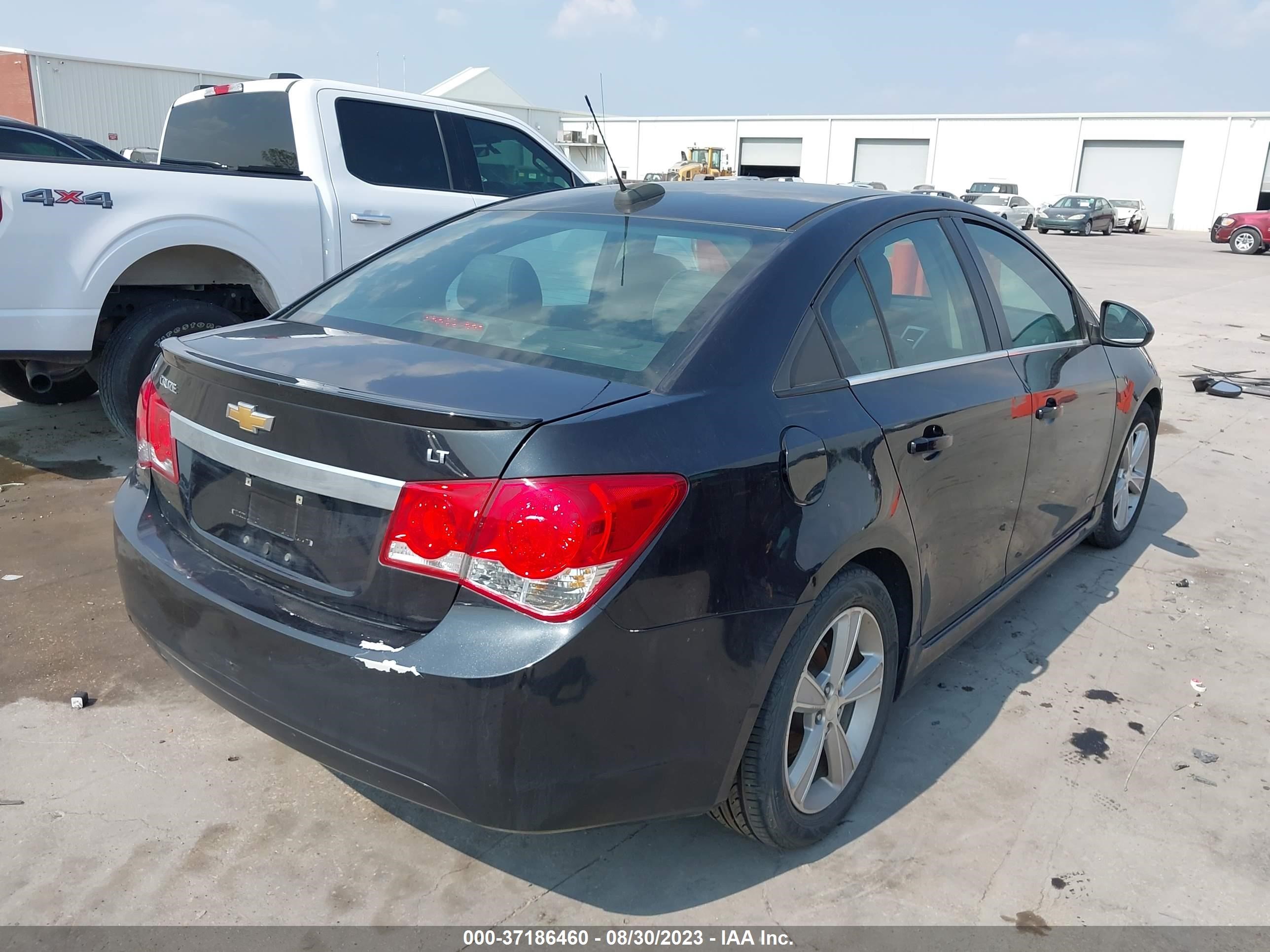 Photo 3 VIN: 1G1PE5SB8F7104384 - CHEVROLET CRUZE 