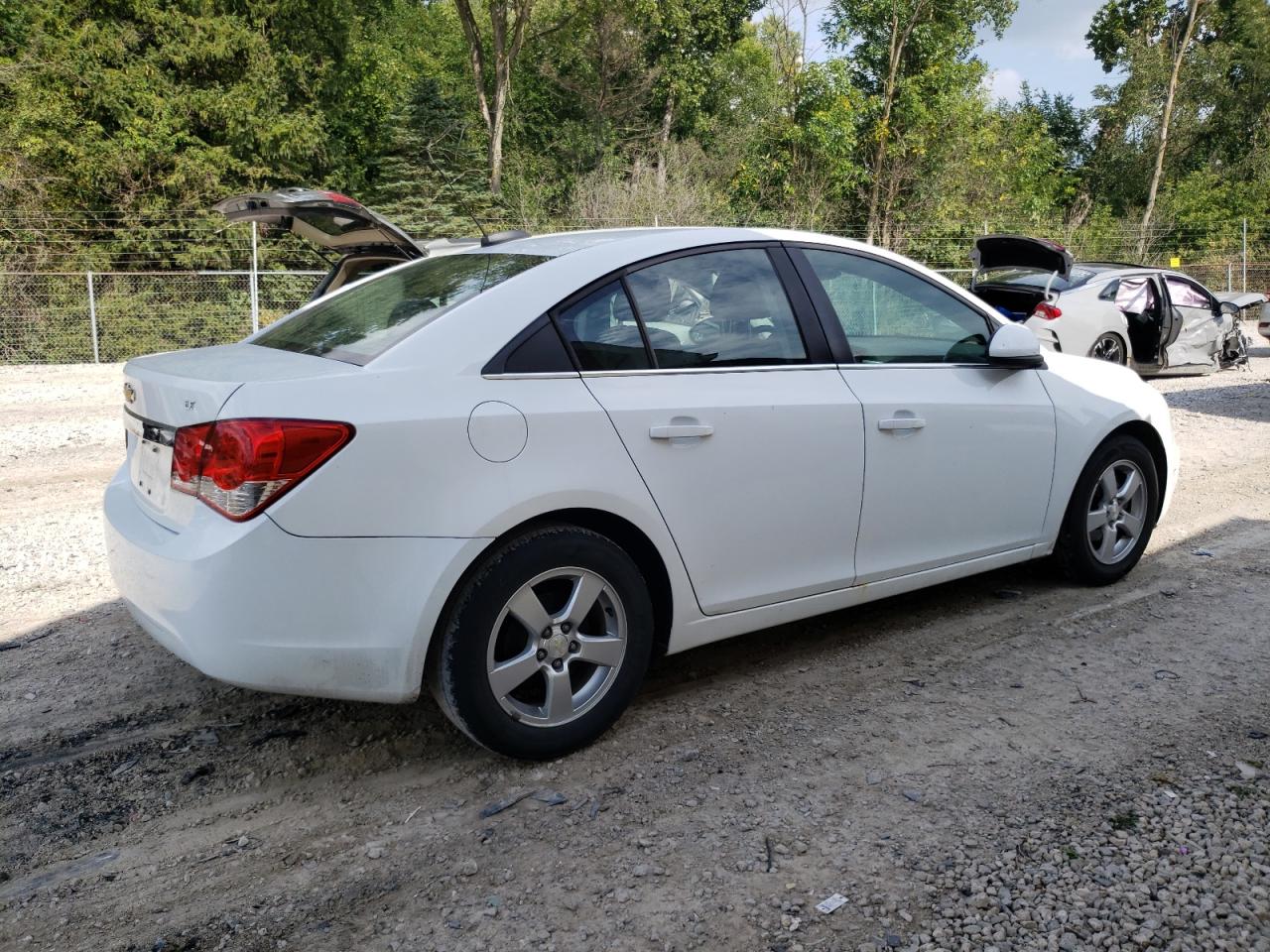 Photo 2 VIN: 1G1PE5SB8G7170838 - CHEVROLET CRUZE 