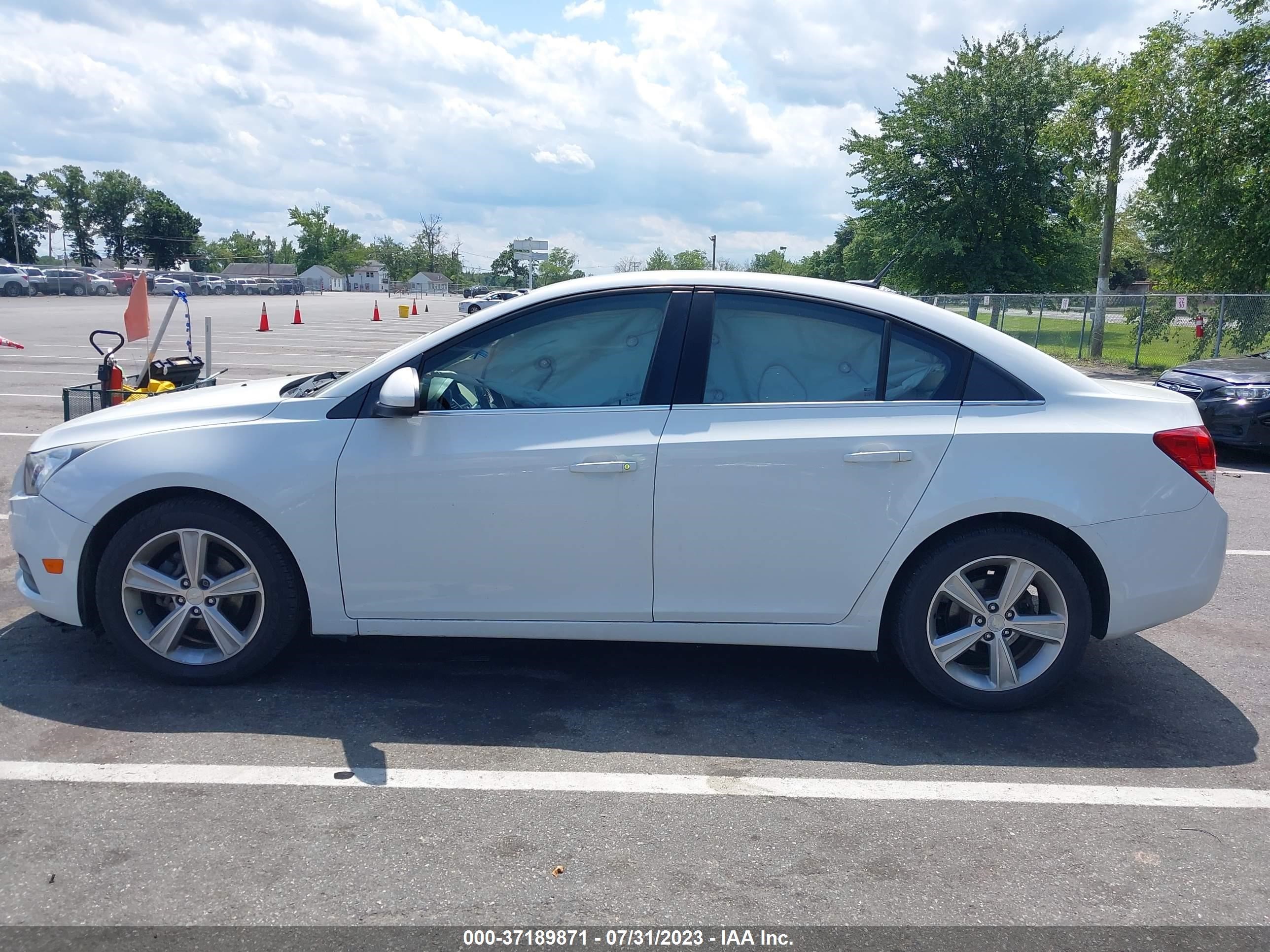 Photo 13 VIN: 1G1PE5SB9E7364341 - CHEVROLET CRUZE 