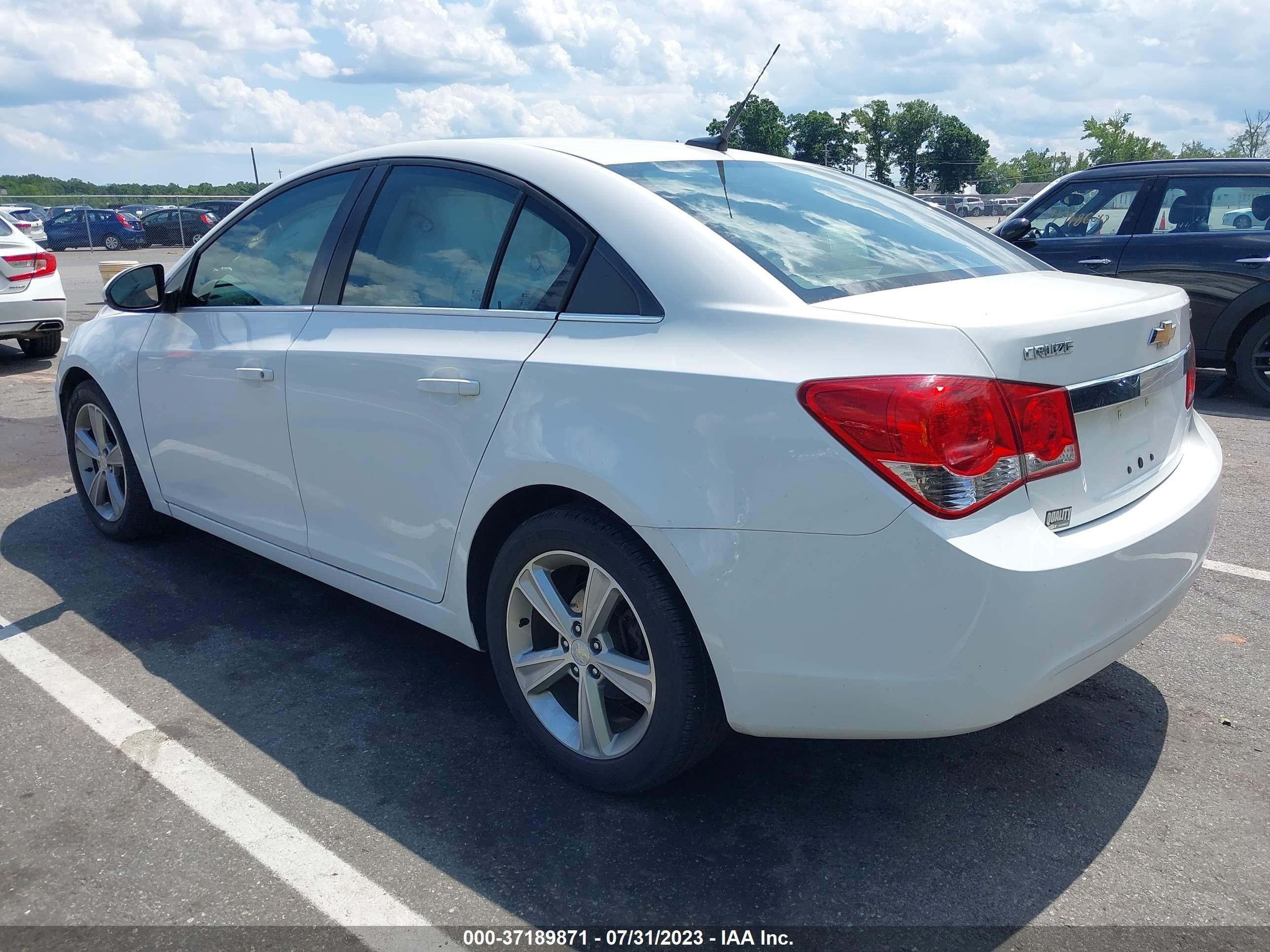 Photo 2 VIN: 1G1PE5SB9E7364341 - CHEVROLET CRUZE 