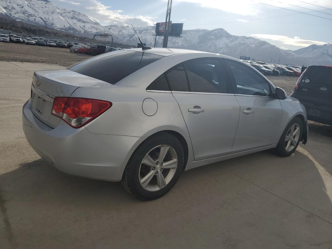 Photo 2 VIN: 1G1PE5SB9E7372018 - CHEVROLET CRUZE 