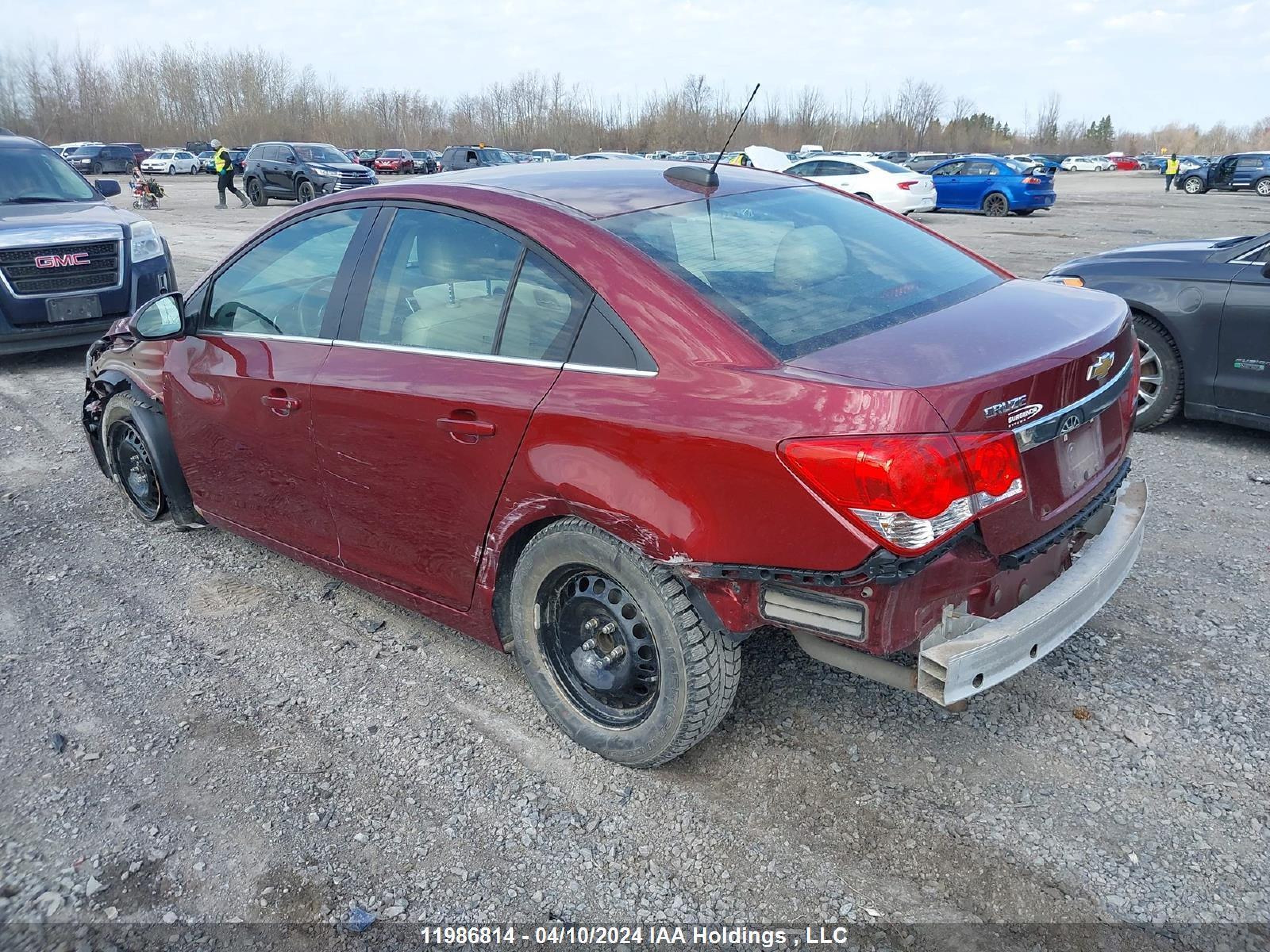 Photo 2 VIN: 1G1PE5SB9F7242337 - CHEVROLET CRUZE 