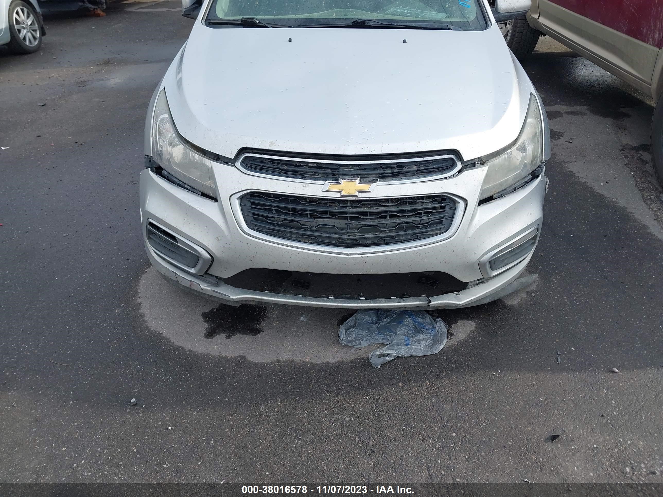 Photo 5 VIN: 1G1PE5SB9F7296415 - CHEVROLET CRUZE 