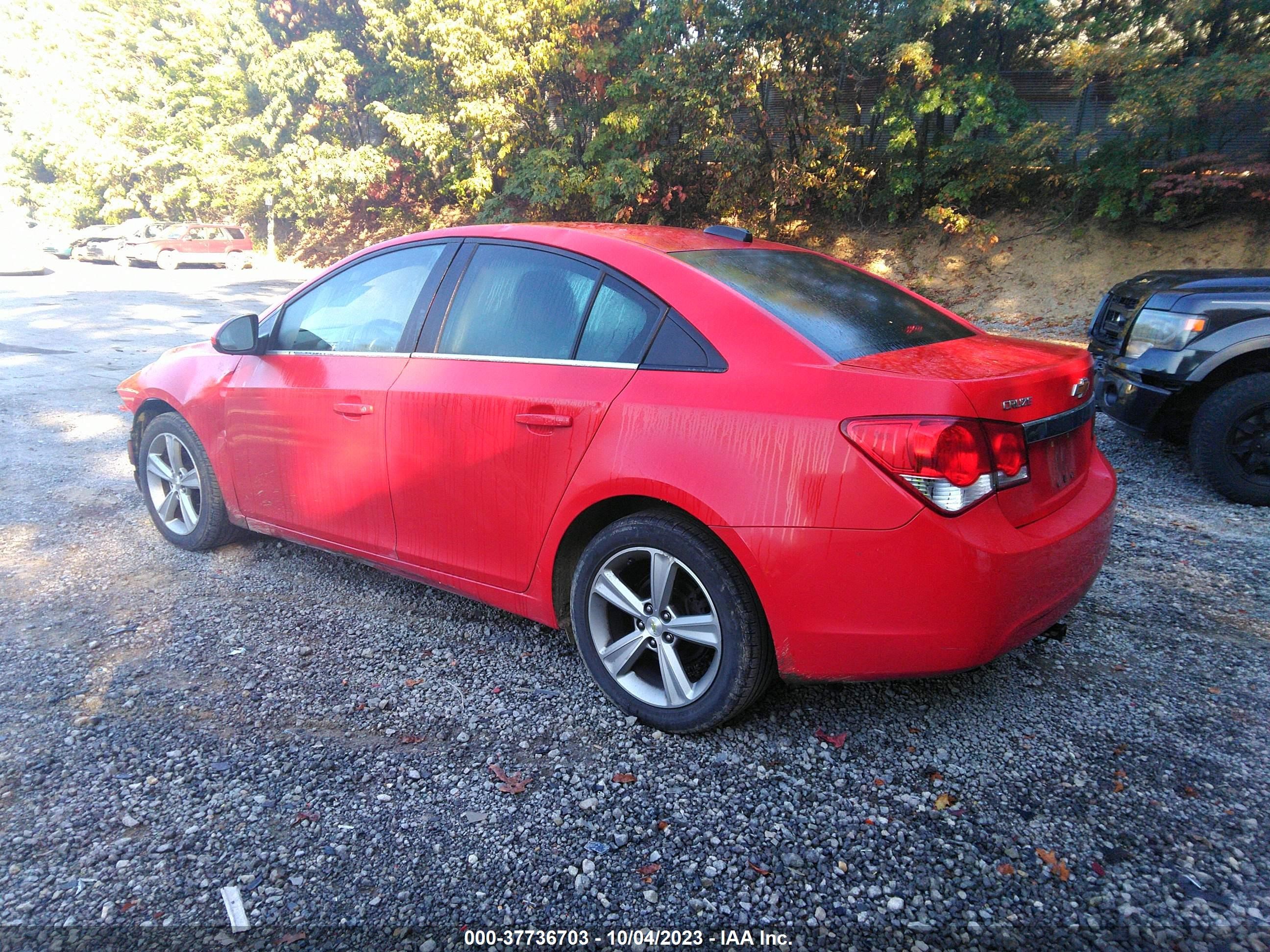 Photo 2 VIN: 1G1PE5SBXF7143087 - CHEVROLET CRUZE 