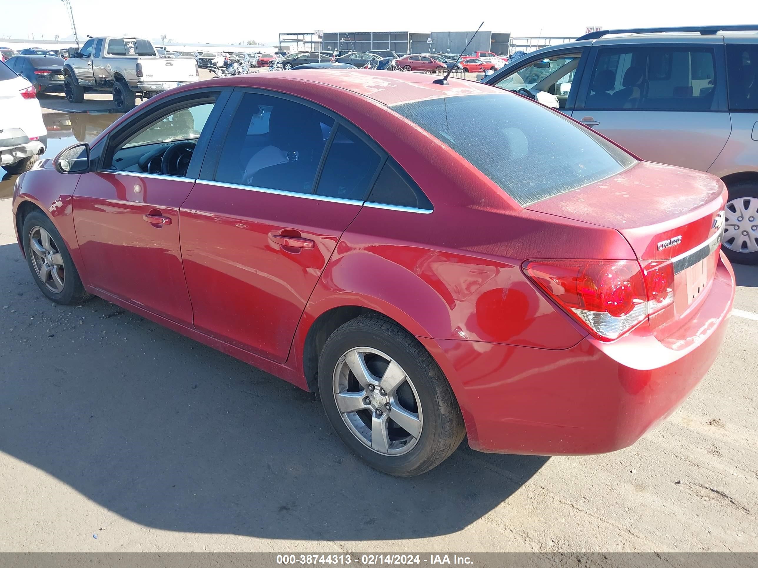 Photo 2 VIN: 1G1PE5SC1C7328651 - CHEVROLET CRUZE 