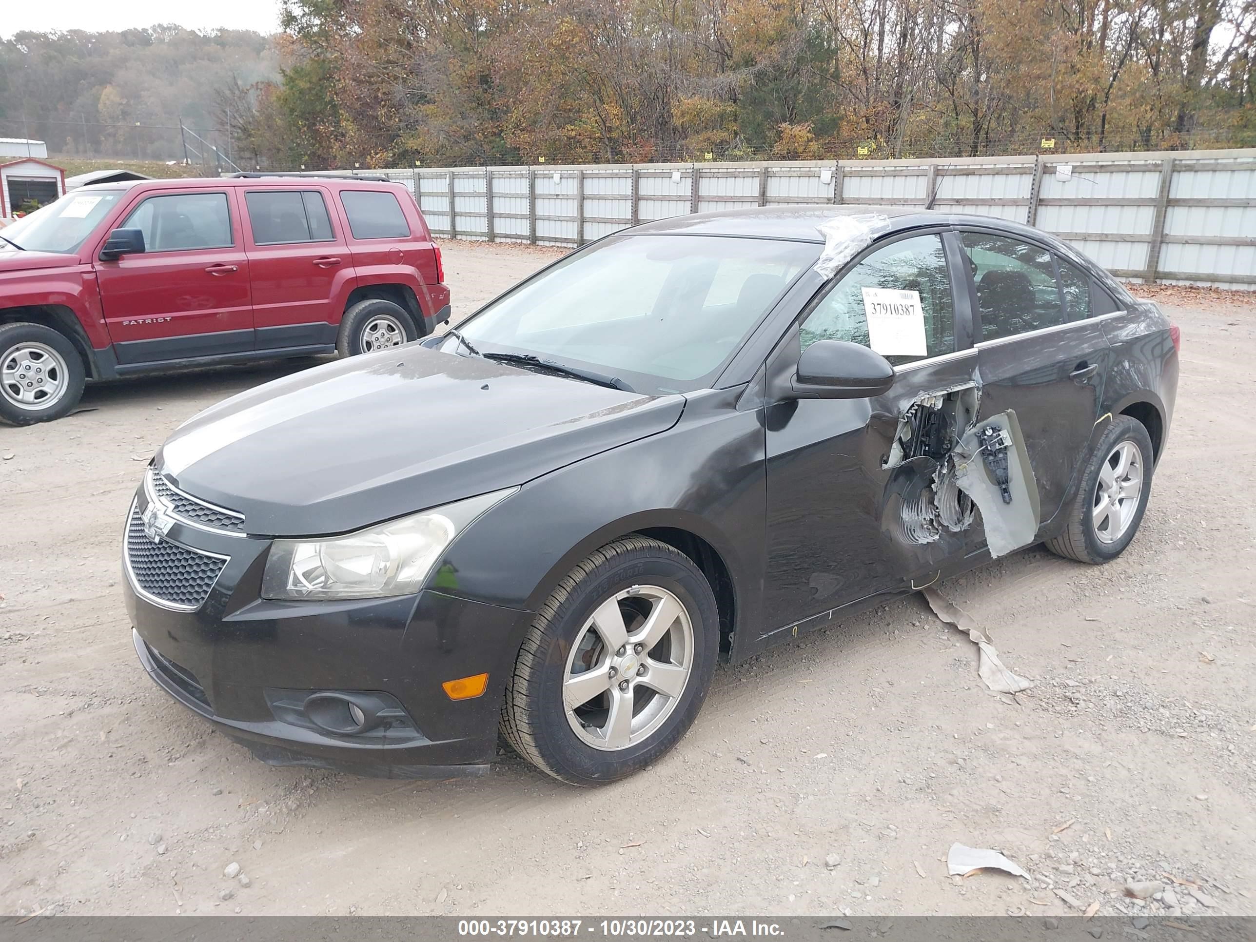 Photo 1 VIN: 1G1PF5S90B7122785 - CHEVROLET CRUZE 