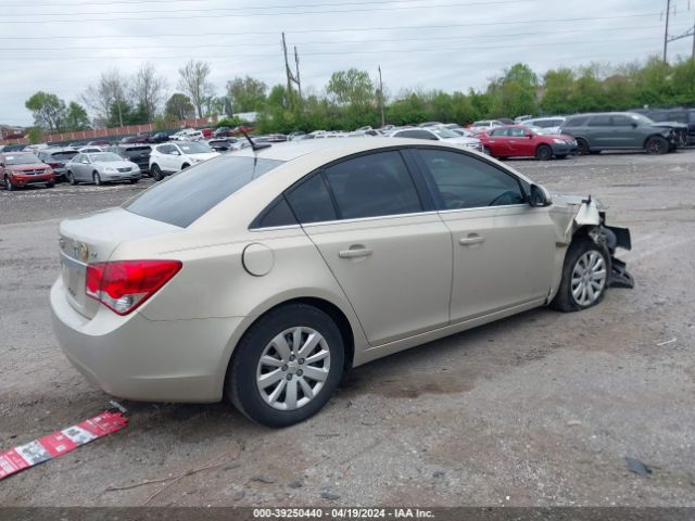 Photo 3 VIN: 1G1PF5S90B7196711 - CHEVROLET CRUZE 