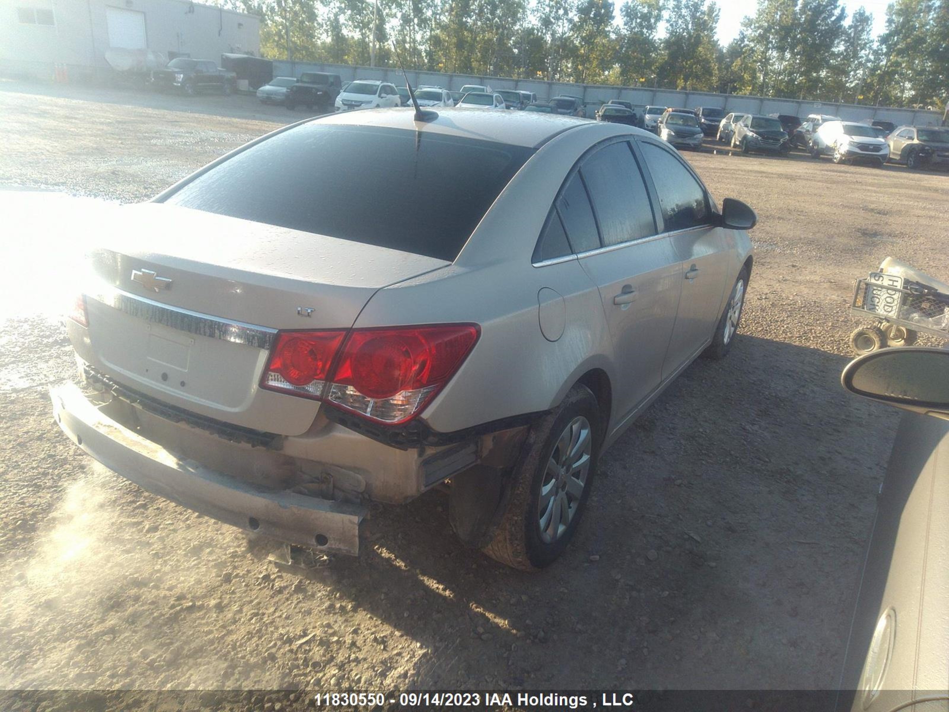 Photo 3 VIN: 1G1PF5S90B7245910 - CHEVROLET CRUZE 