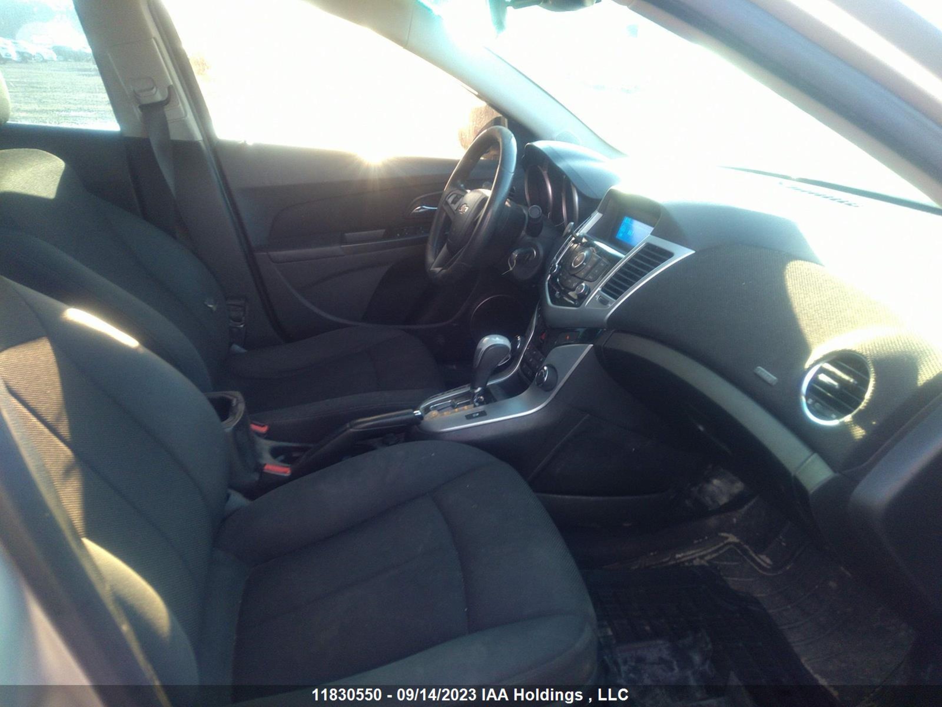 Photo 4 VIN: 1G1PF5S90B7245910 - CHEVROLET CRUZE 