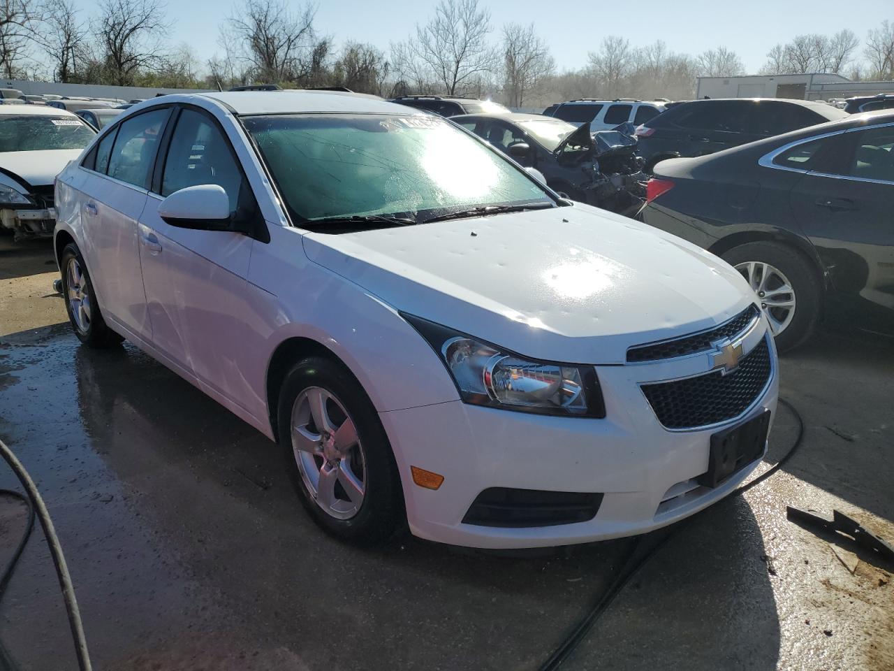 Photo 3 VIN: 1G1PF5S91B7164351 - CHEVROLET CRUZE 