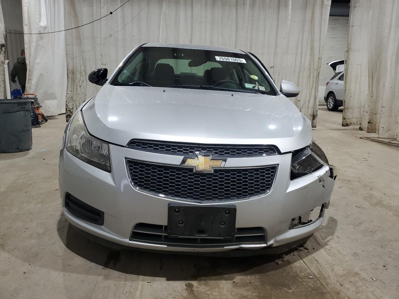 Photo 4 VIN: 1G1PF5S91B7279290 - CHEVROLET CRUZE 