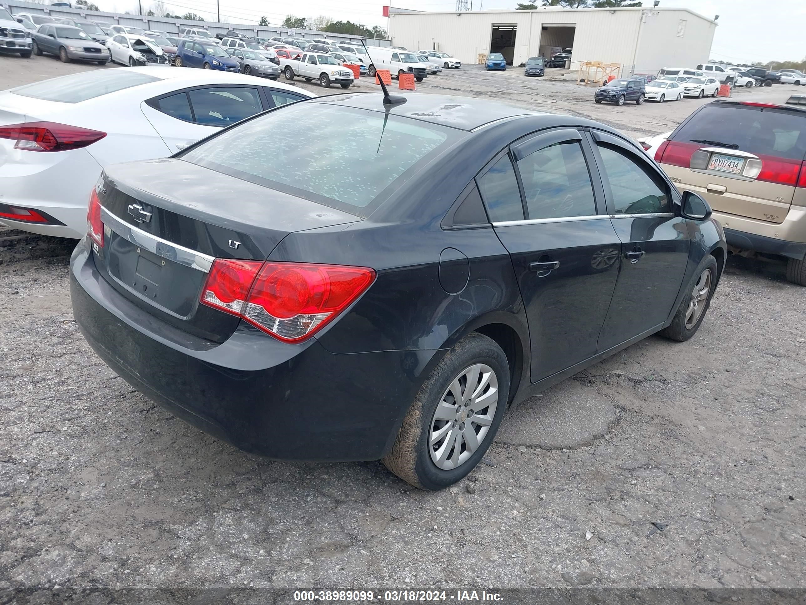 Photo 3 VIN: 1G1PF5S92B7139541 - CHEVROLET CRUZE 