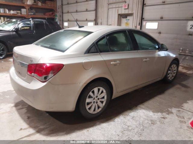 Photo 3 VIN: 1G1PF5S92B7197178 - CHEVROLET CRUZE 