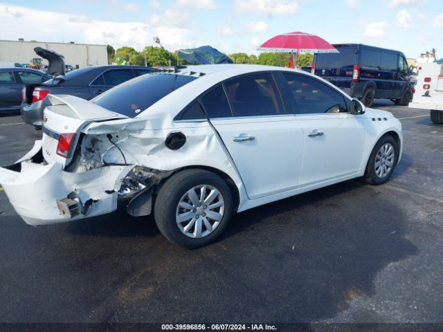 Photo 3 VIN: 1G1PF5S92B7265592 - CHEVROLET CRUZE 