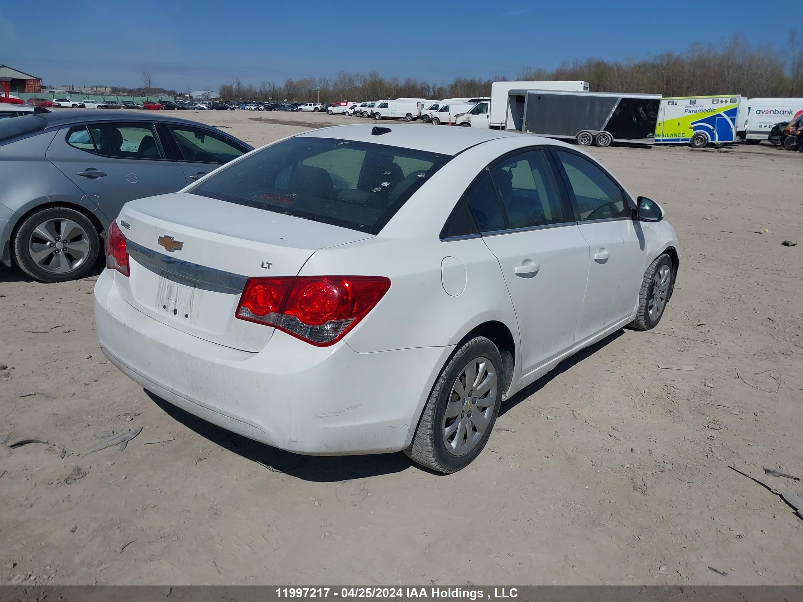 Photo 3 VIN: 1G1PF5S93B7216837 - CHEVROLET CRUZE 