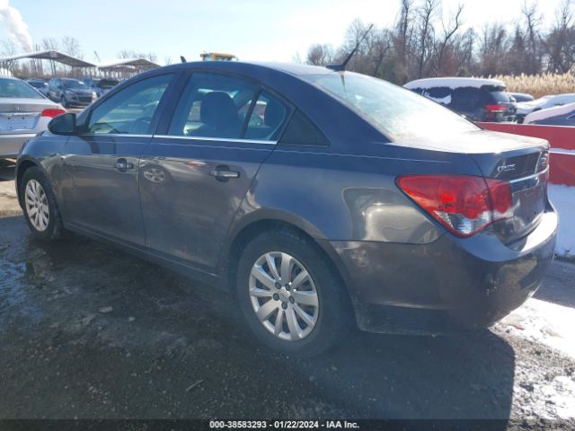 Photo 2 VIN: 1G1PF5S93B7226803 - CHEVROLET CRUZE 