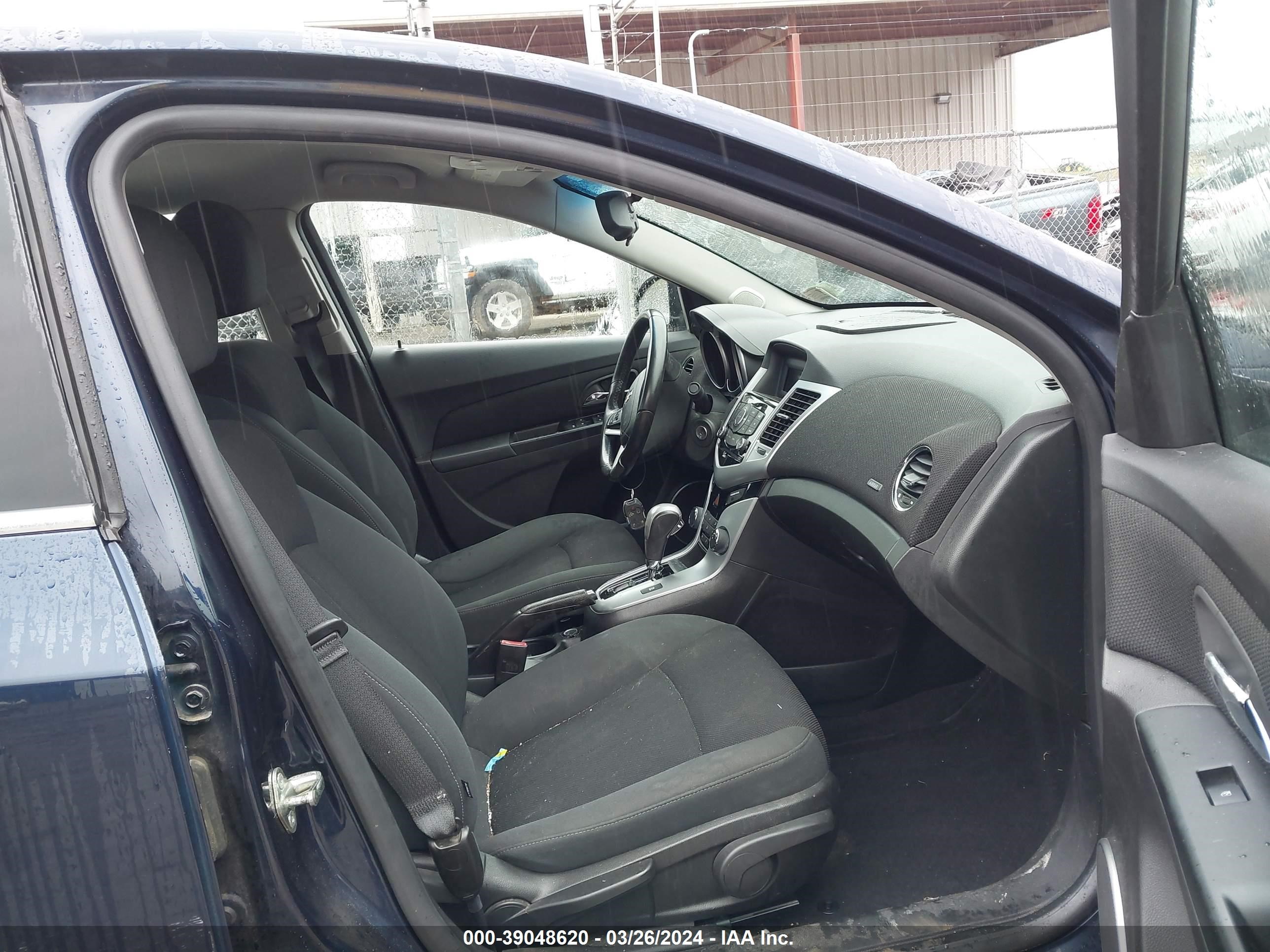 Photo 4 VIN: 1G1PF5S95B7178091 - CHEVROLET CRUZE 