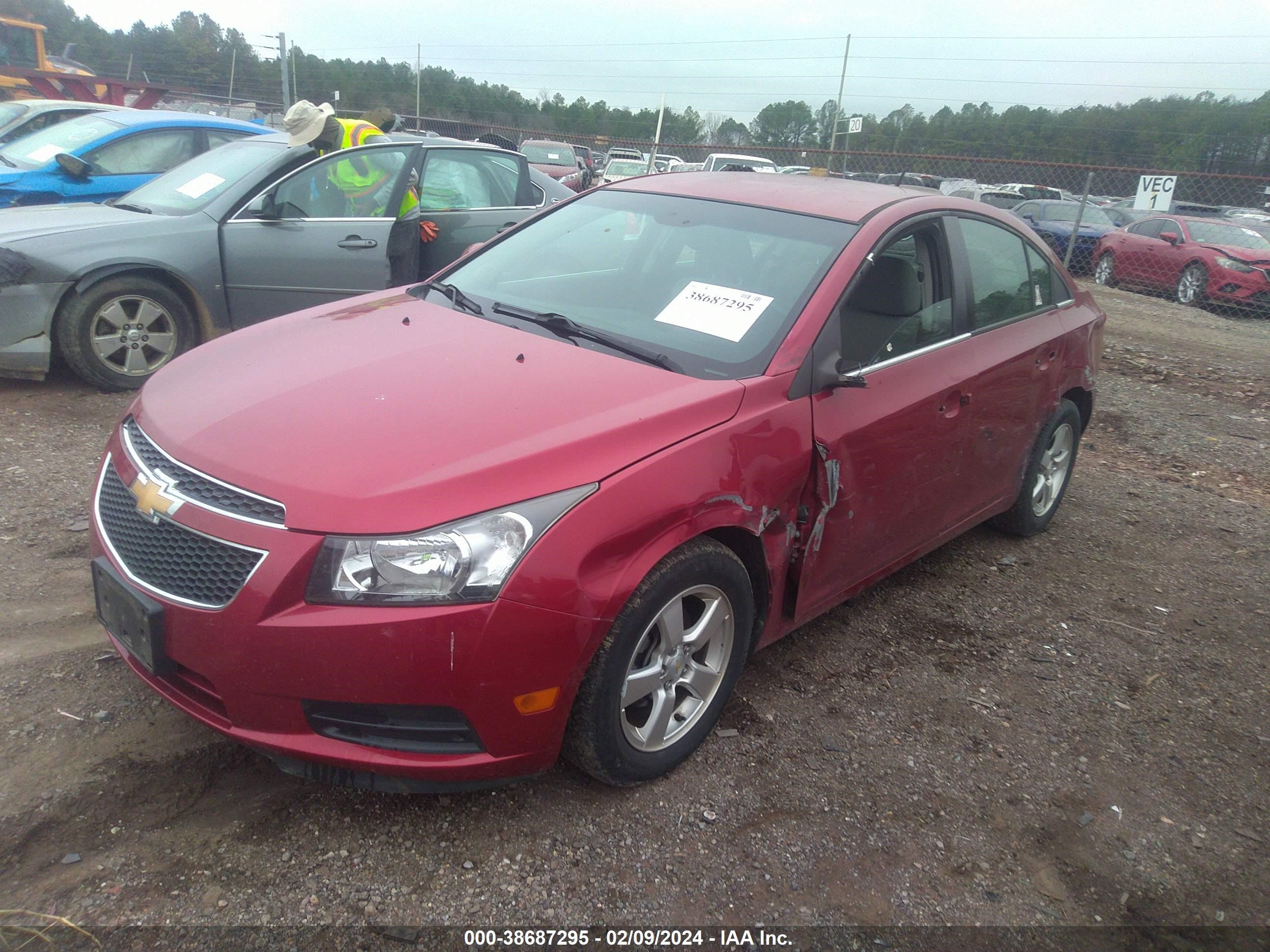 Photo 1 VIN: 1G1PF5S97B7142418 - CHEVROLET CRUZE 