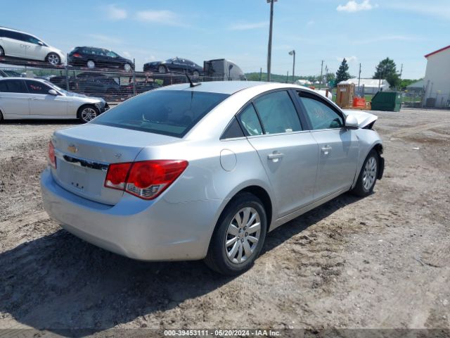 Photo 3 VIN: 1G1PF5S97B7180991 - CHEVROLET CRUZE 