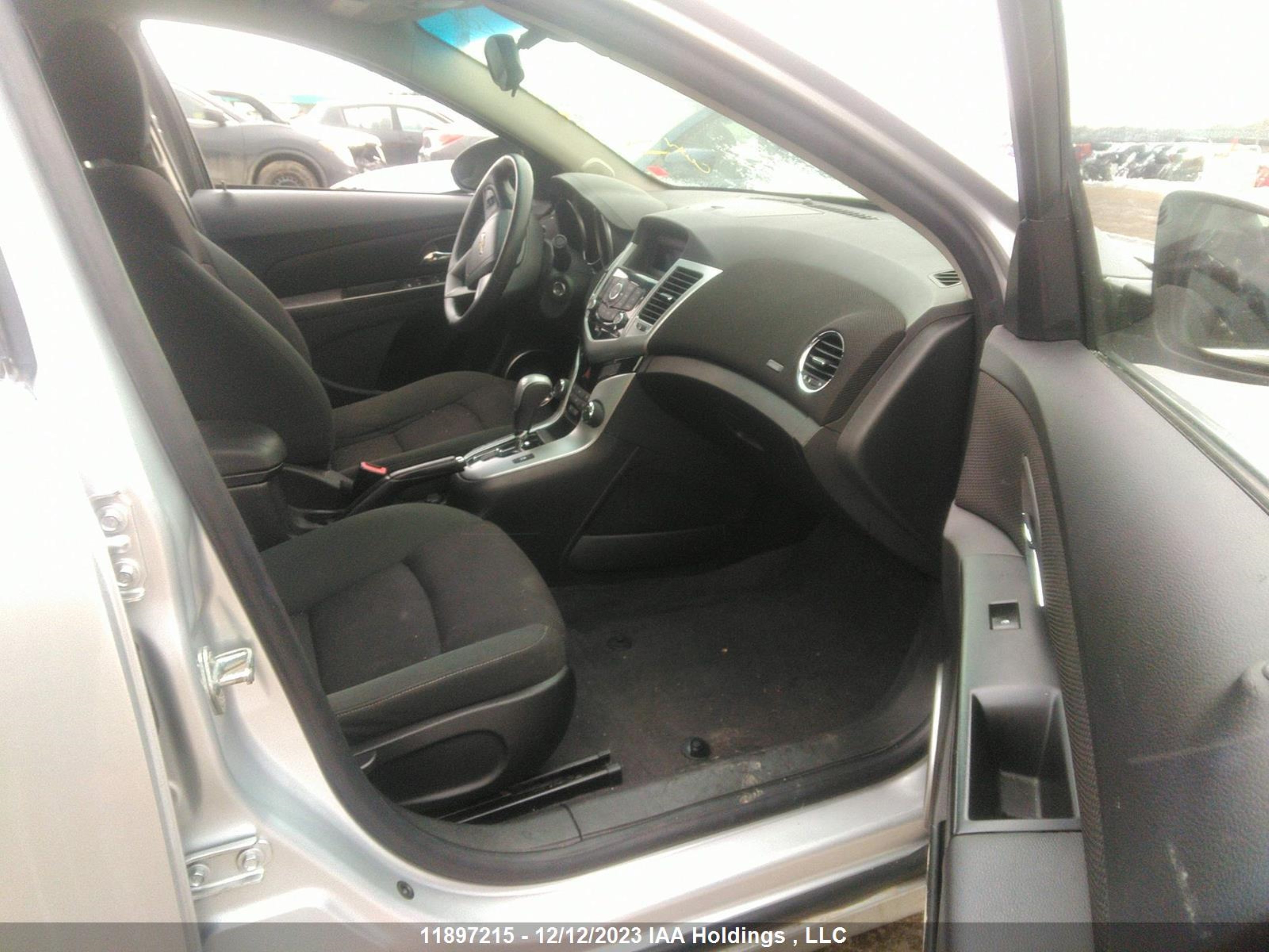 Photo 4 VIN: 1G1PF5SC1C7111646 - CHEVROLET CRUZE 