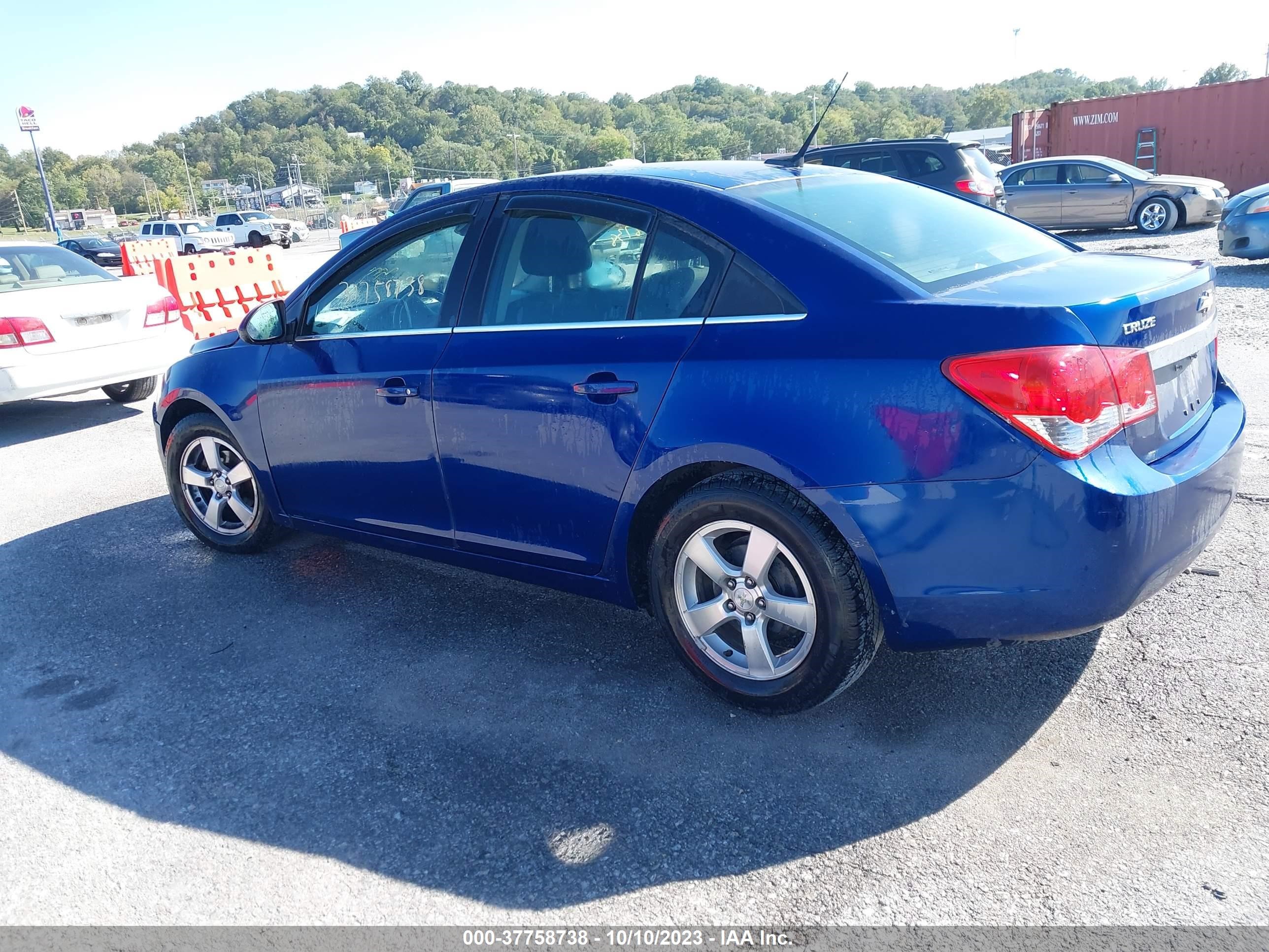 Photo 2 VIN: 1G1PF5SC3C7312786 - CHEVROLET CRUZE 