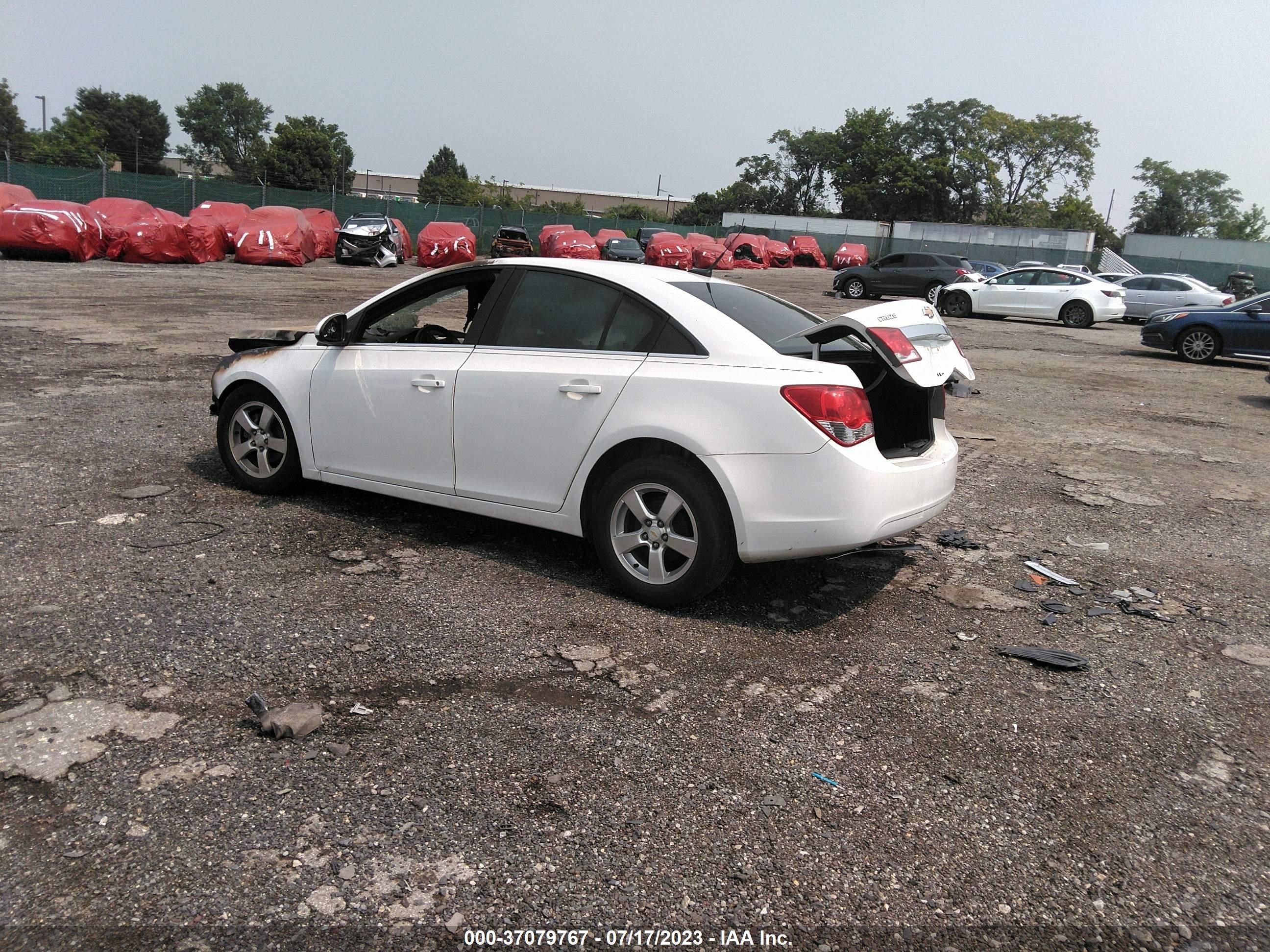 Photo 2 VIN: 1G1PF5SC4C7233692 - CHEVROLET CRUZE 