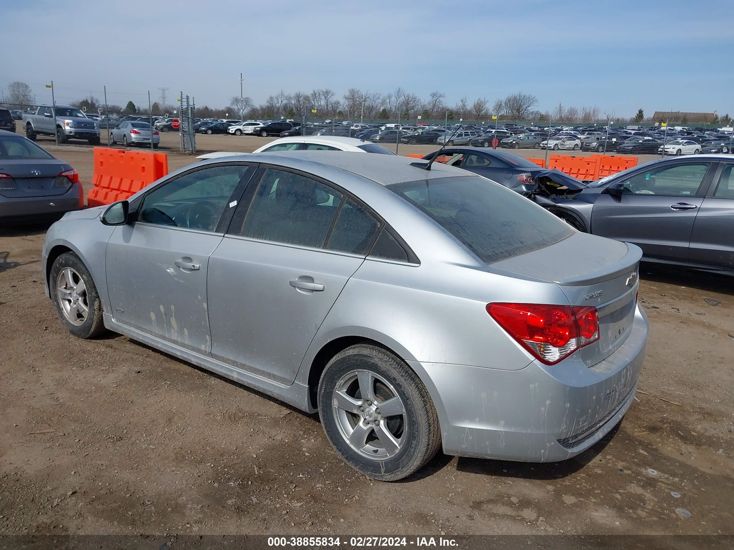 Photo 2 VIN: 1G1PF5SC4C7260844 - CHEVROLET CRUZE 