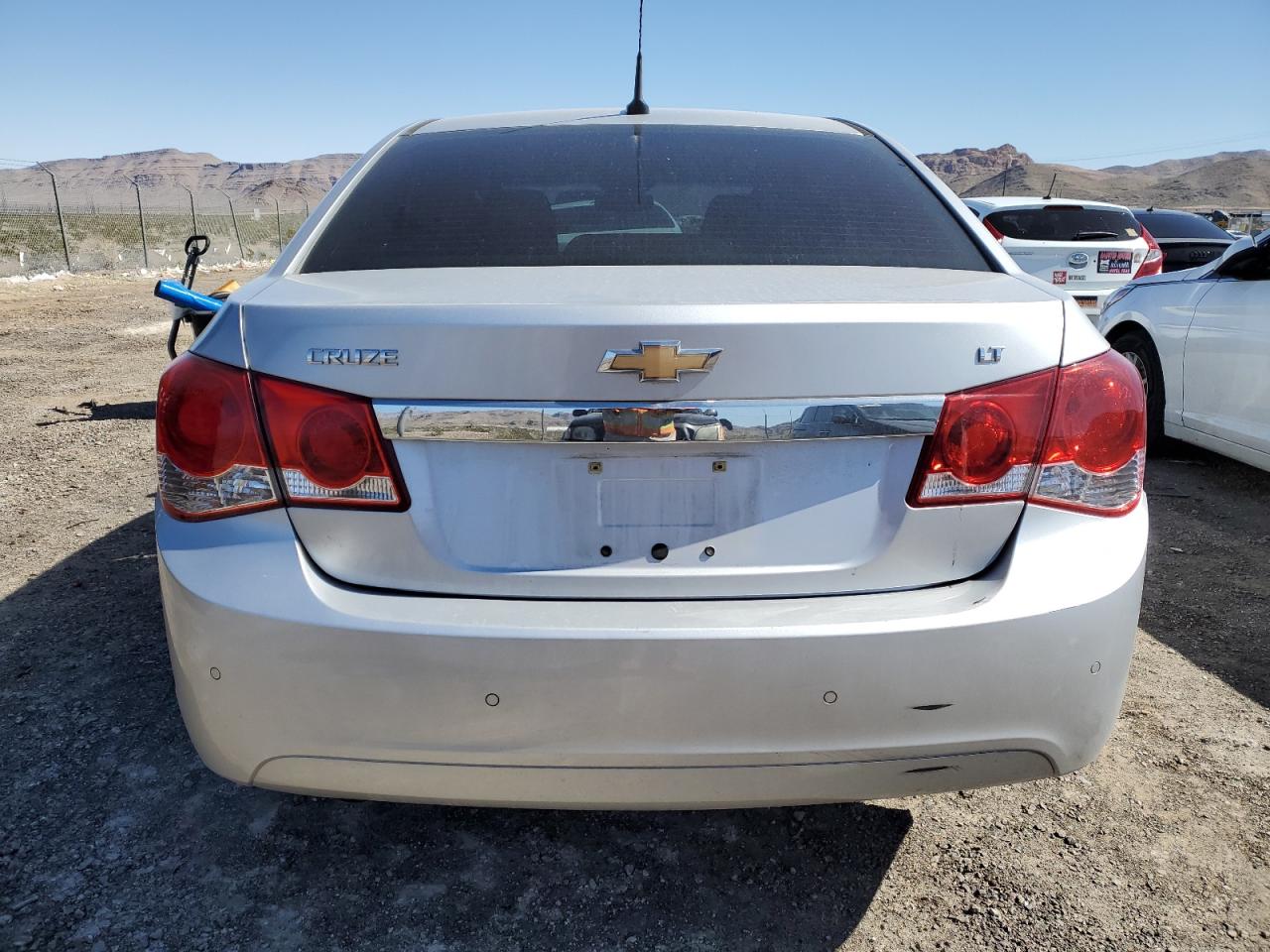 Photo 5 VIN: 1G1PF5SC4C7366940 - CHEVROLET CRUZE 