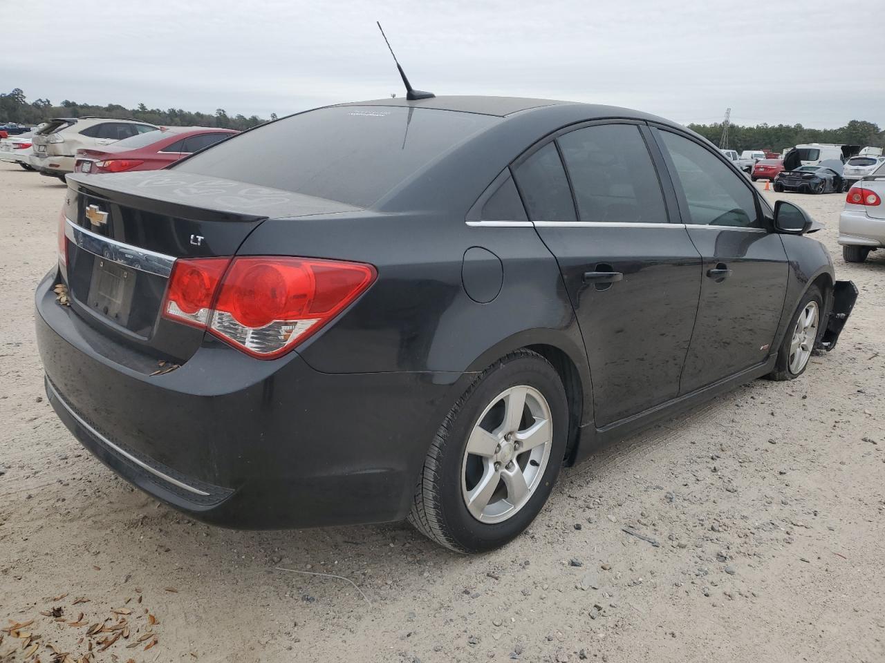 Photo 2 VIN: 1G1PF5SC6C7331039 - CHEVROLET CRUZE 