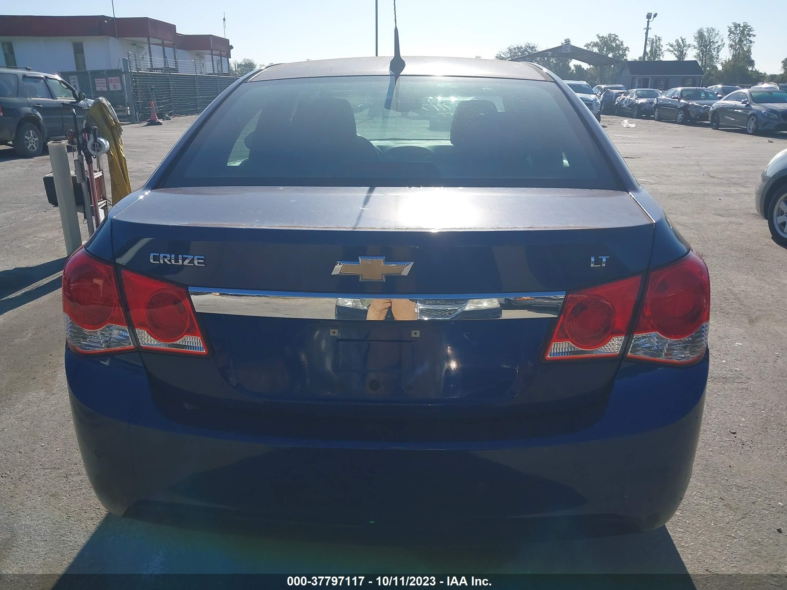 Photo 16 VIN: 1G1PF5SC7C7332801 - CHEVROLET CRUZE 