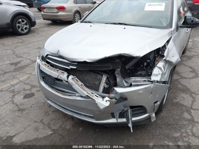 Photo 5 VIN: 1G1PF5SC8C7286086 - CHEVROLET CRUZE 