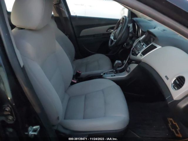 Photo 4 VIN: 1G1PF5SCXC7156052 - CHEVROLET CRUZE 