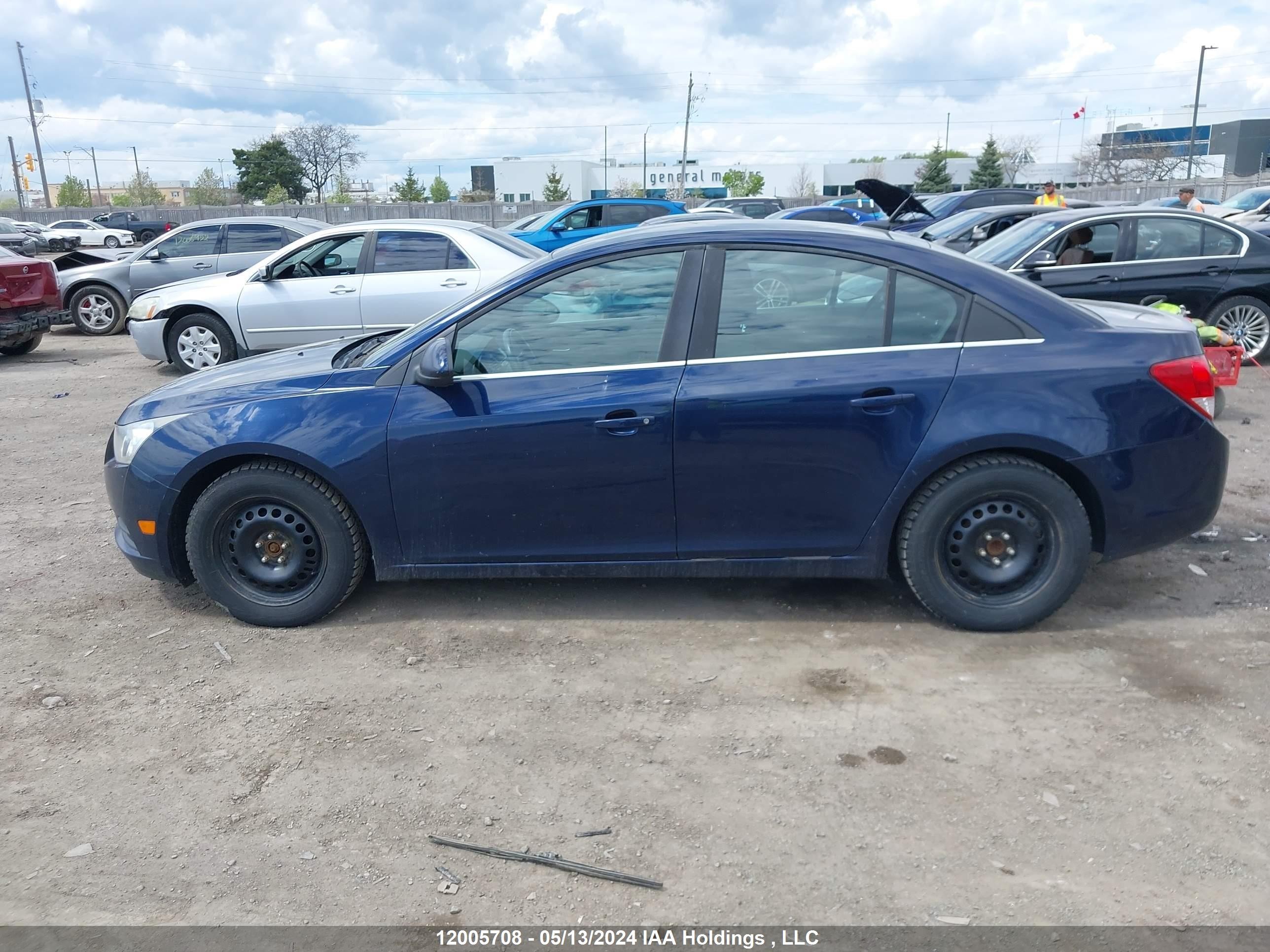 Photo 13 VIN: 1G1PG5S94B7204547 - CHEVROLET CRUZE 