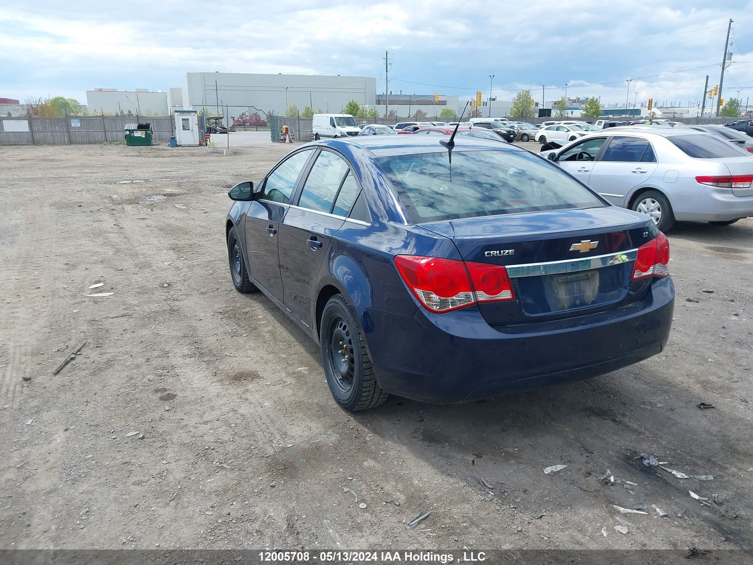 Photo 2 VIN: 1G1PG5S94B7204547 - CHEVROLET CRUZE 